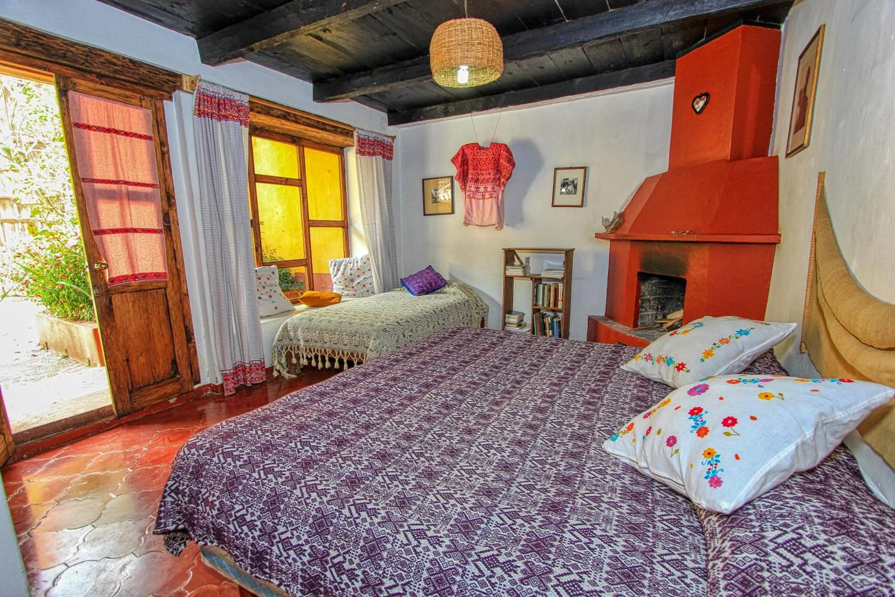 Bedroom, Bed in Hotel Na Bolom