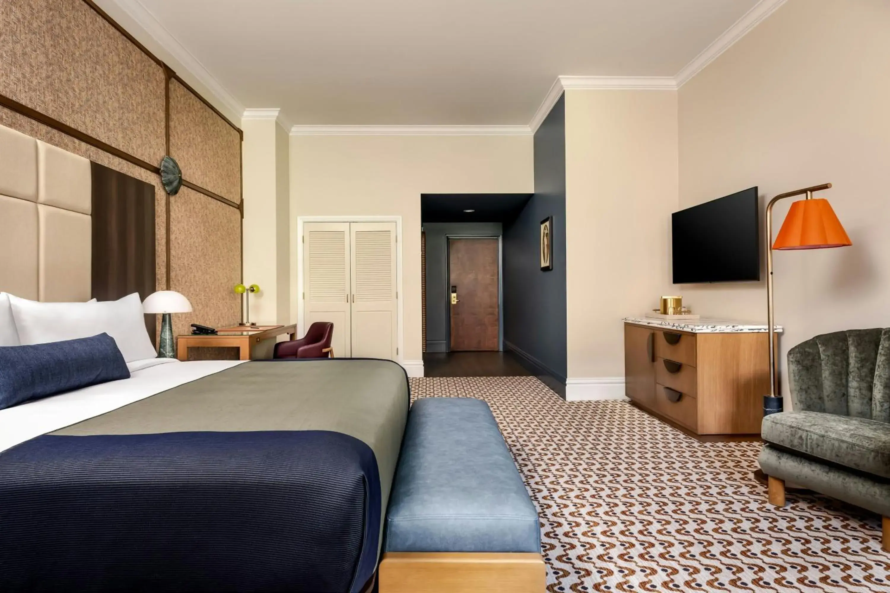 Photo of the whole room, Bed in The Louie, A Davenport Hotel, Autograph Collection Photo of the whole room, Bed in The Louie, A Davenport Hotel, Autograph Collection