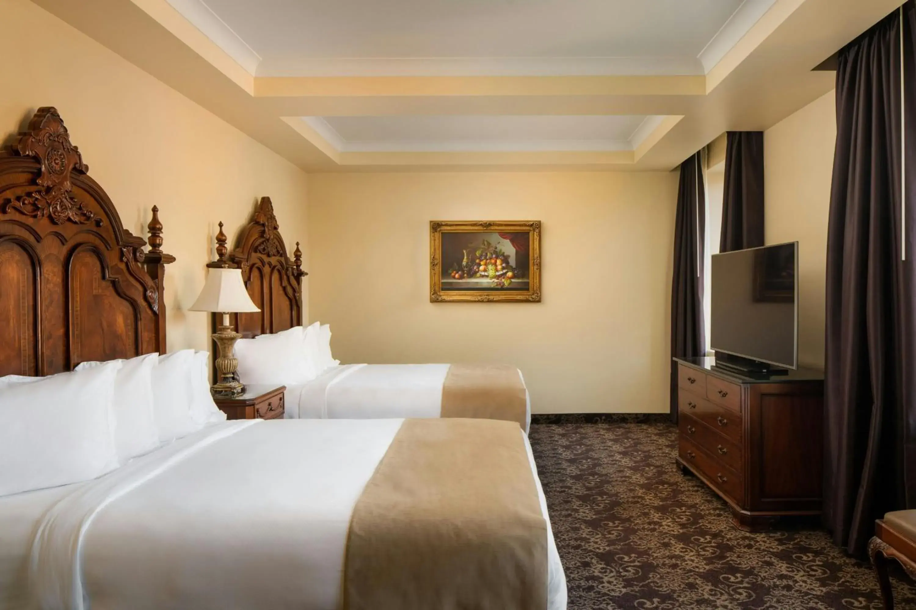 Deluxe Queen Room with Two Queen Beds in Davenport Hotel, Autograph Collection Deluxe Queen Room with Two Queen Beds in Davenport Hotel, Autograph Collection