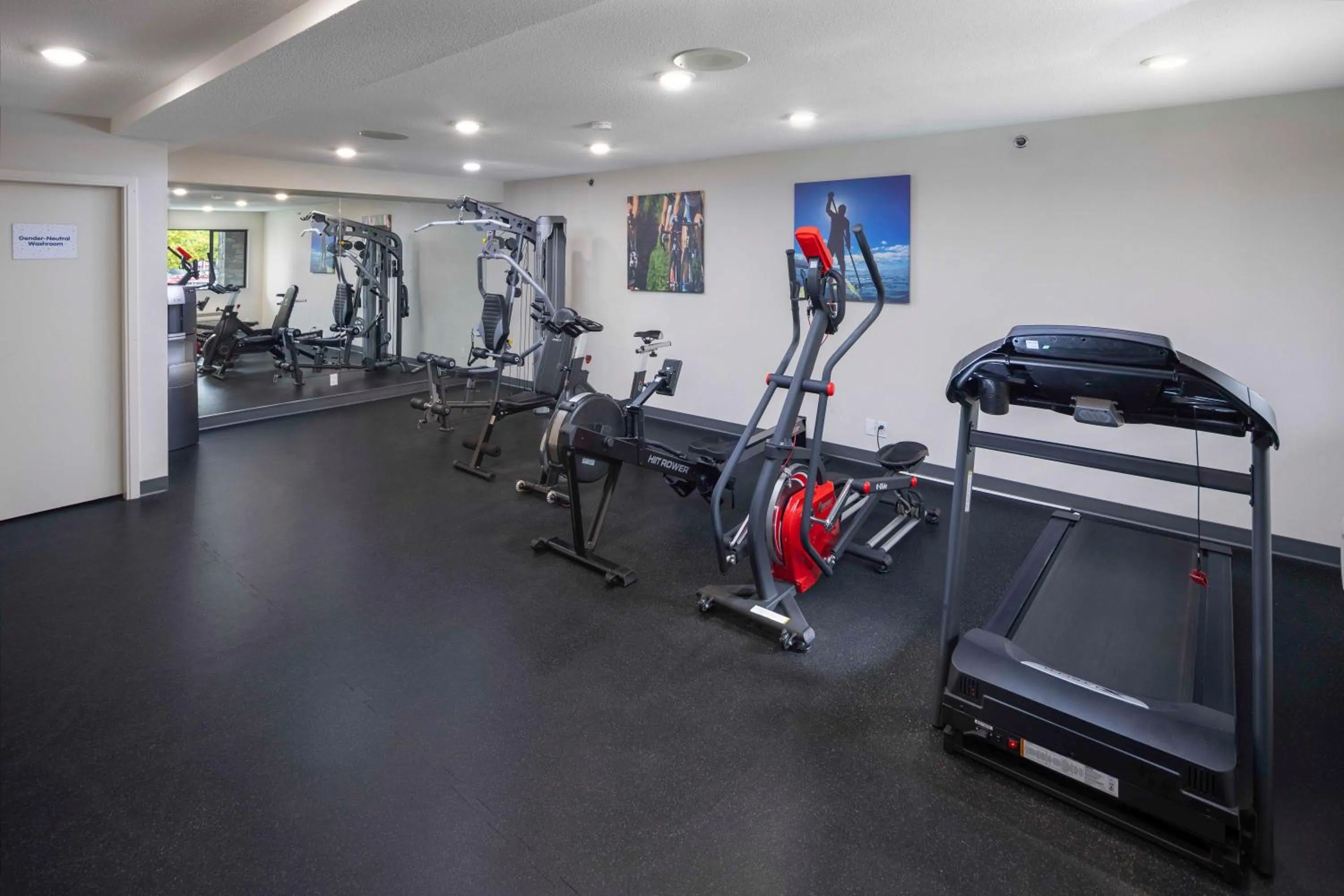 Fitness centre/facilities in Accent Inns Burnaby