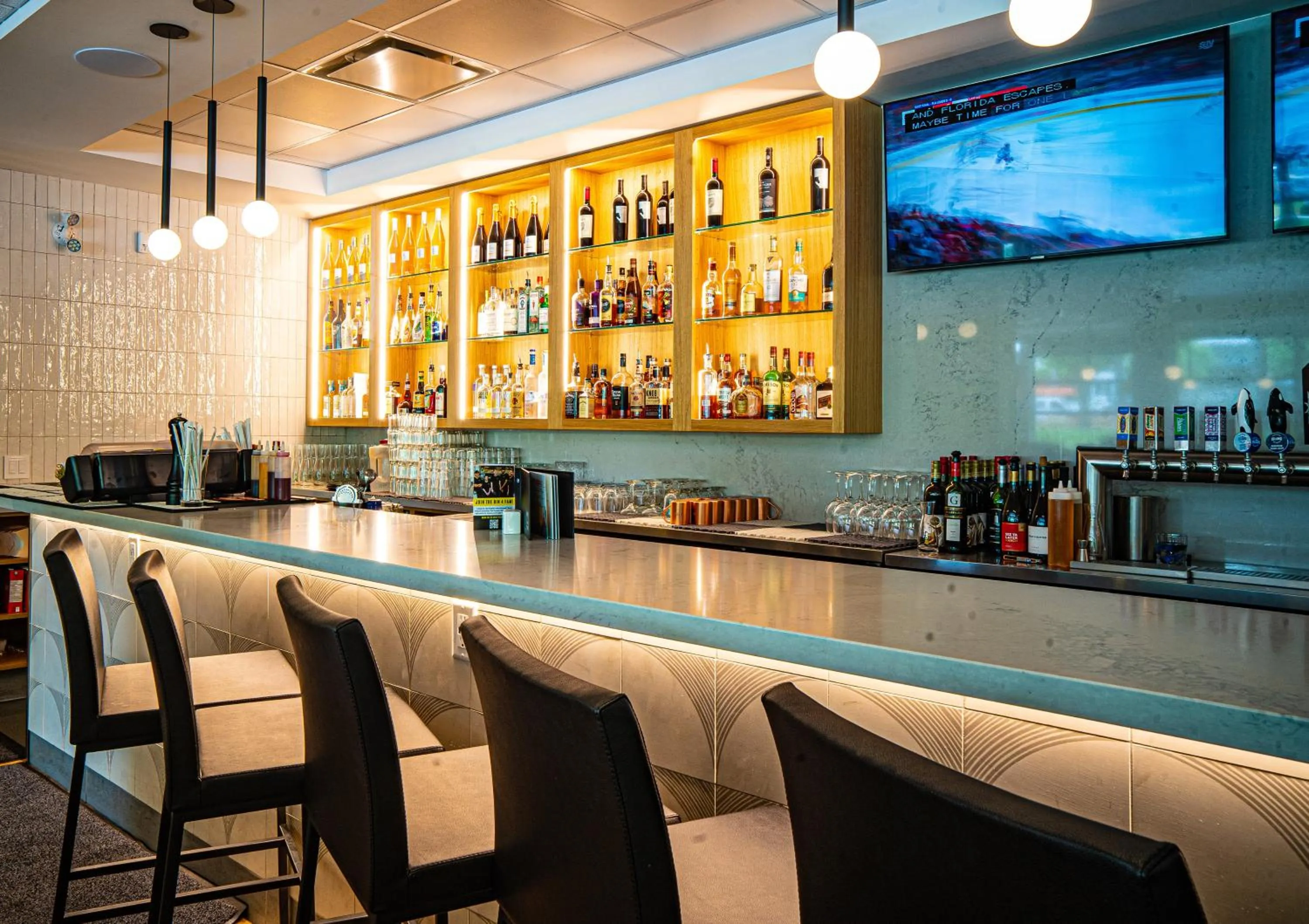 Restaurant/places to eat in Accent Inns Burnaby