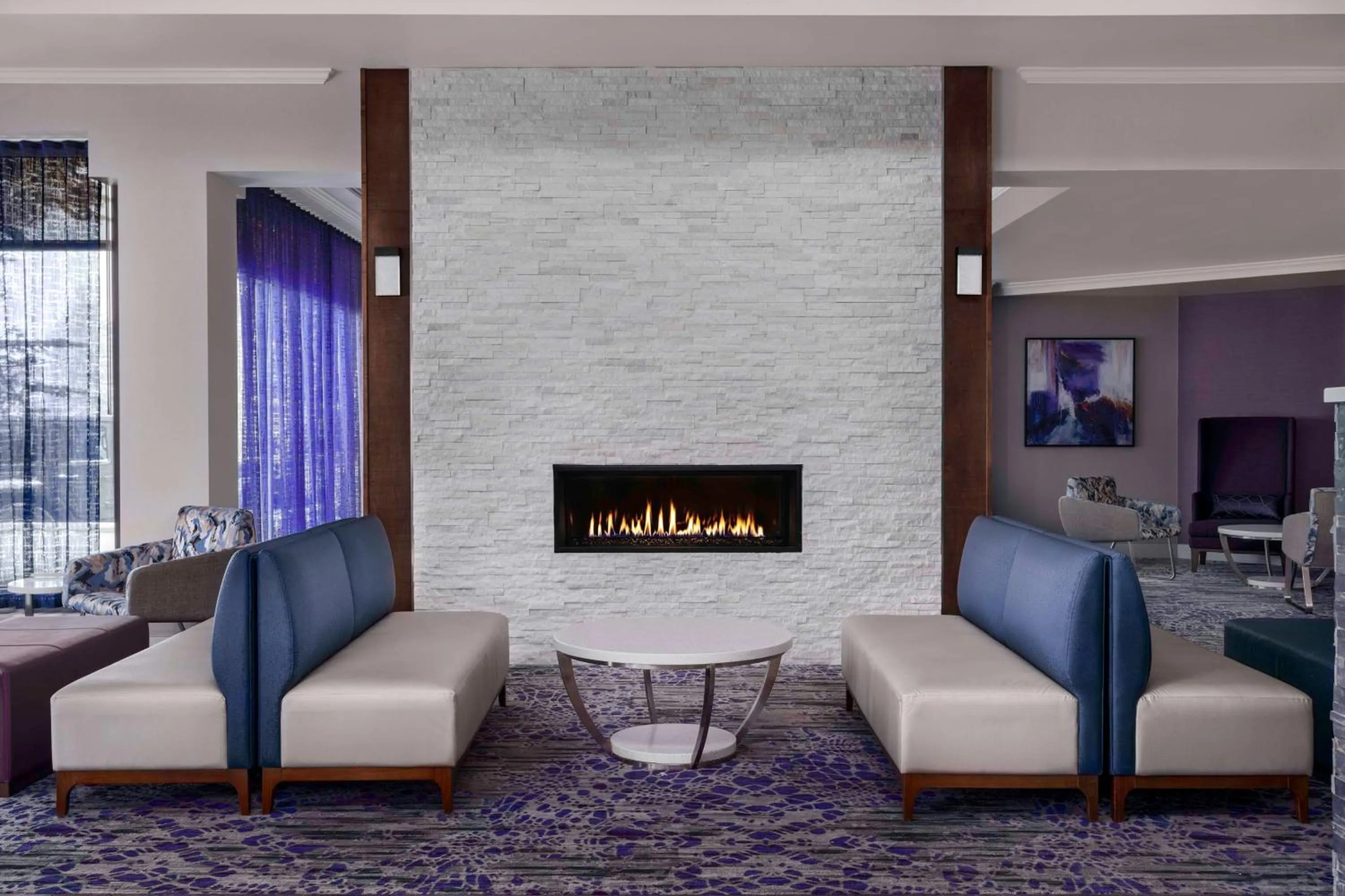 Lobby or reception in Hilton Garden Inn Calgary Airport