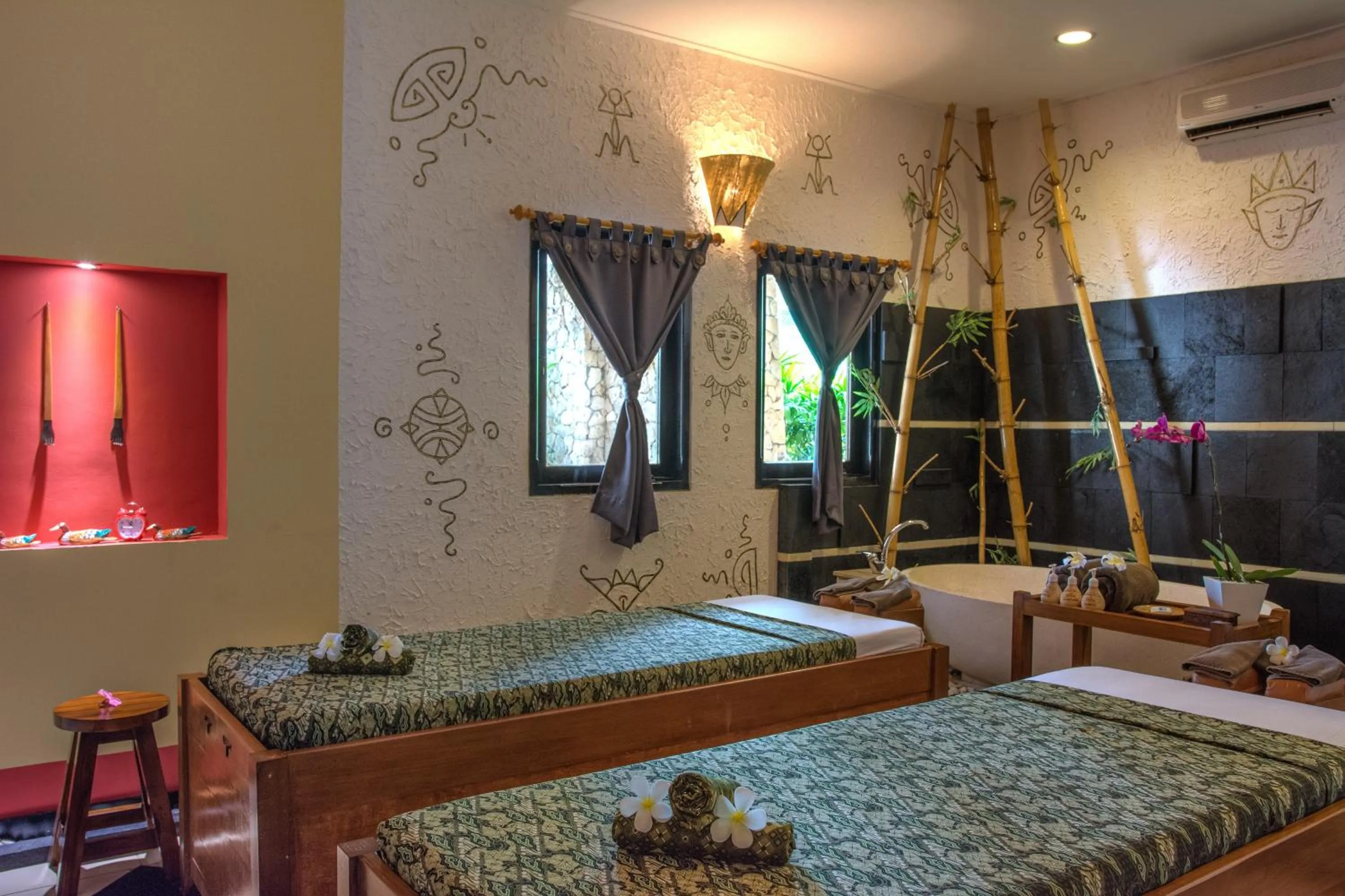 Massage, Bed in Mangsit Suites by Holiday Resort Lombok