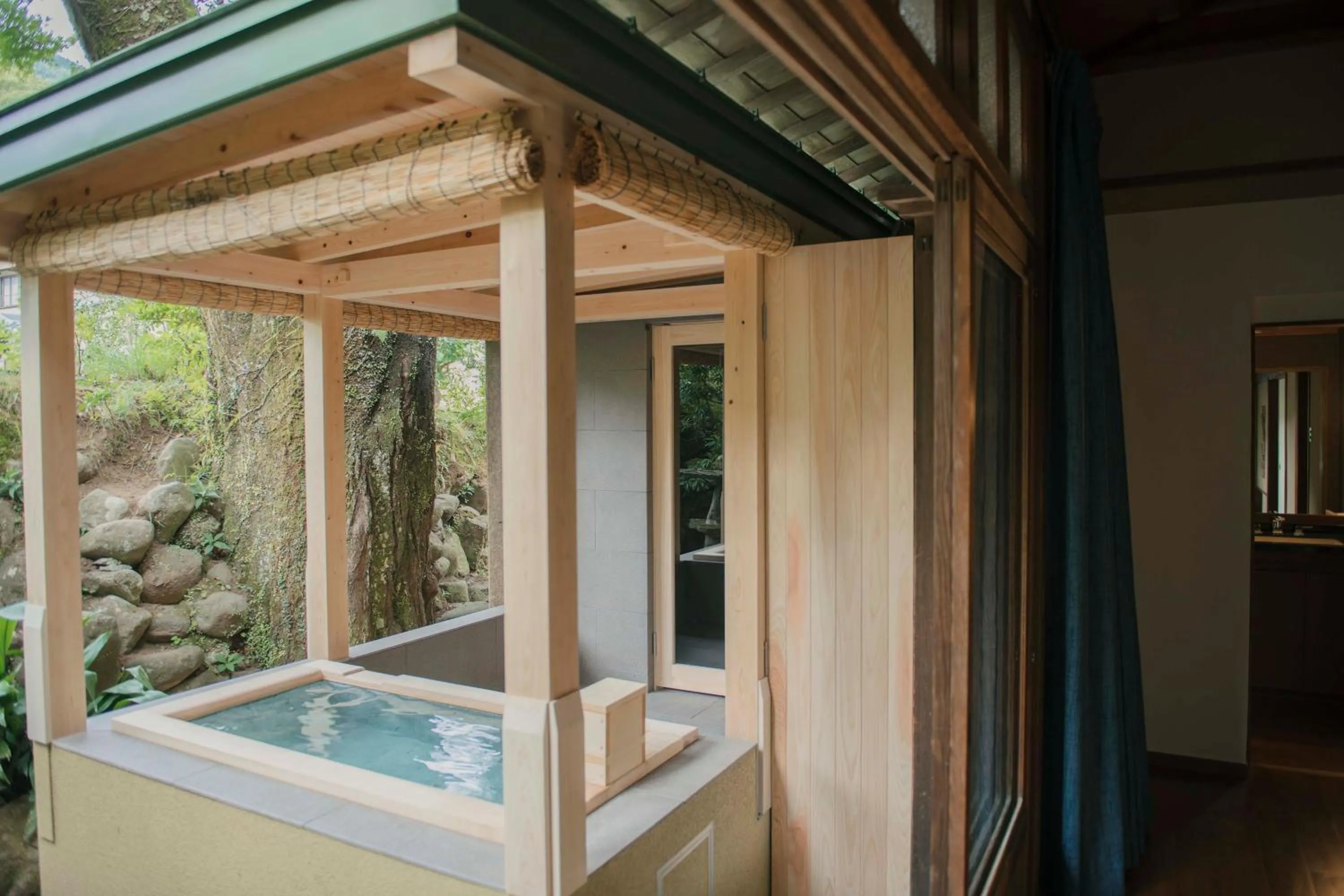 Open Air Bath in Ochiairo