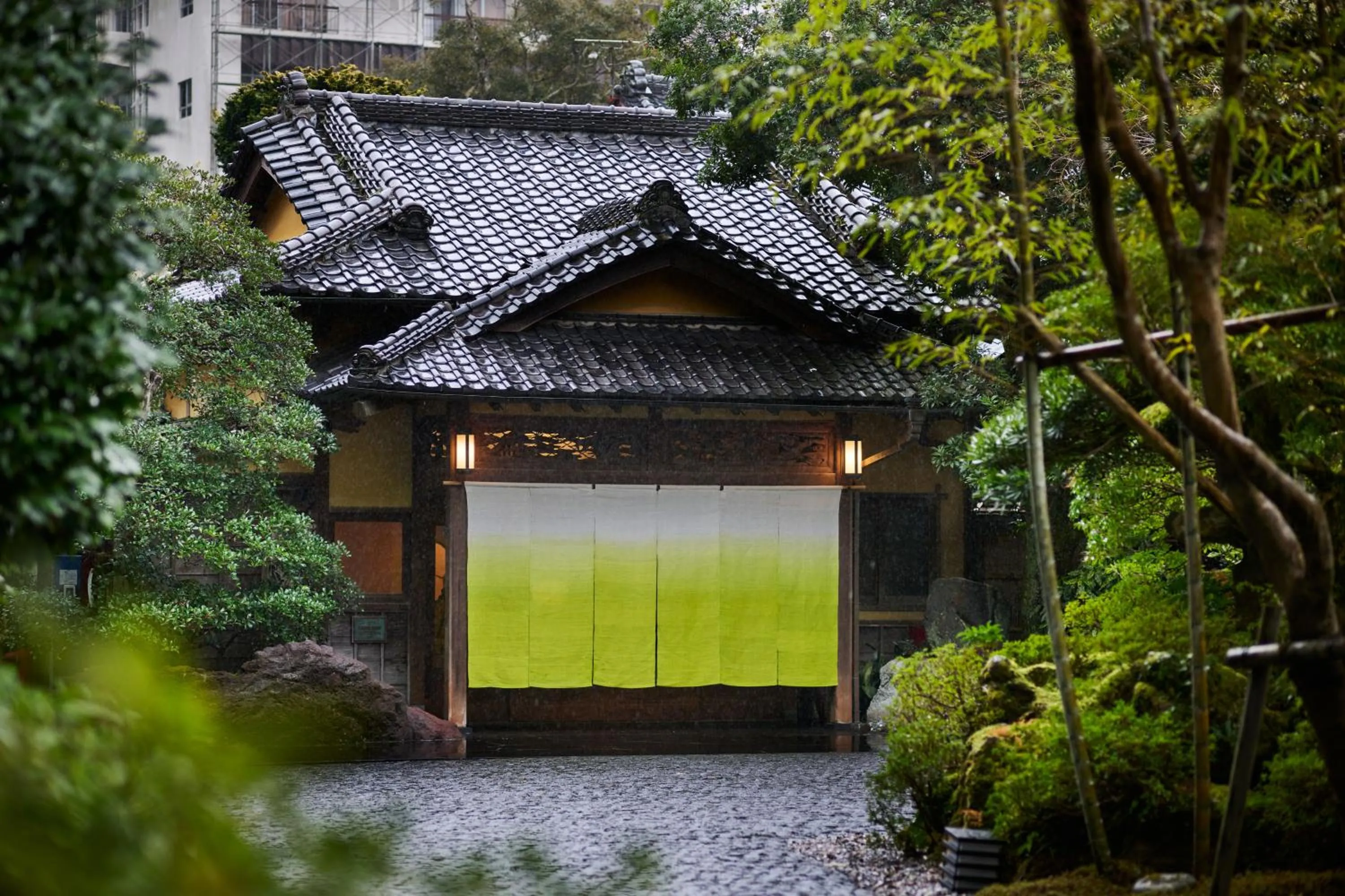 Property building in Ochiairo