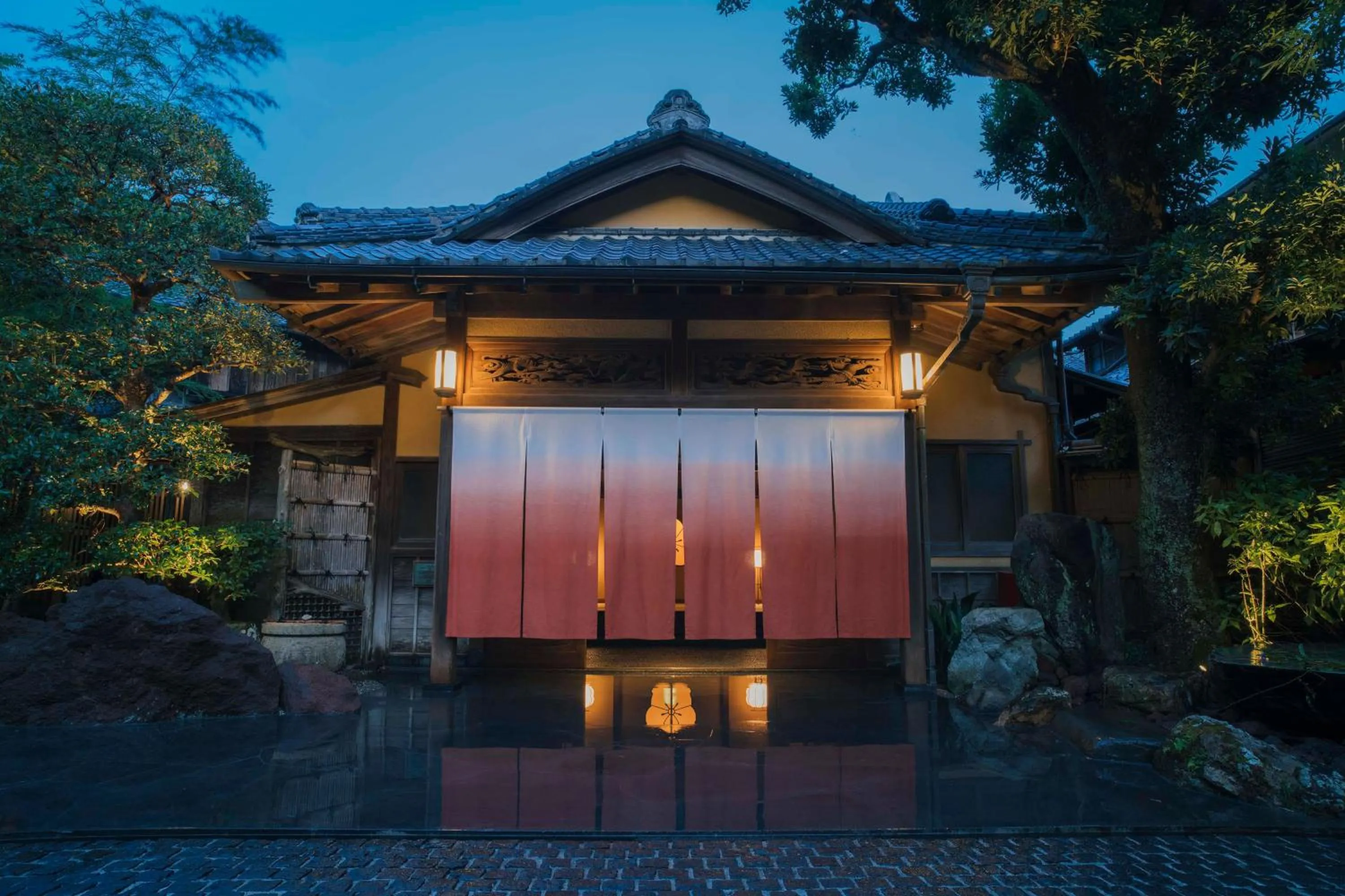 Property building in Ochiairo