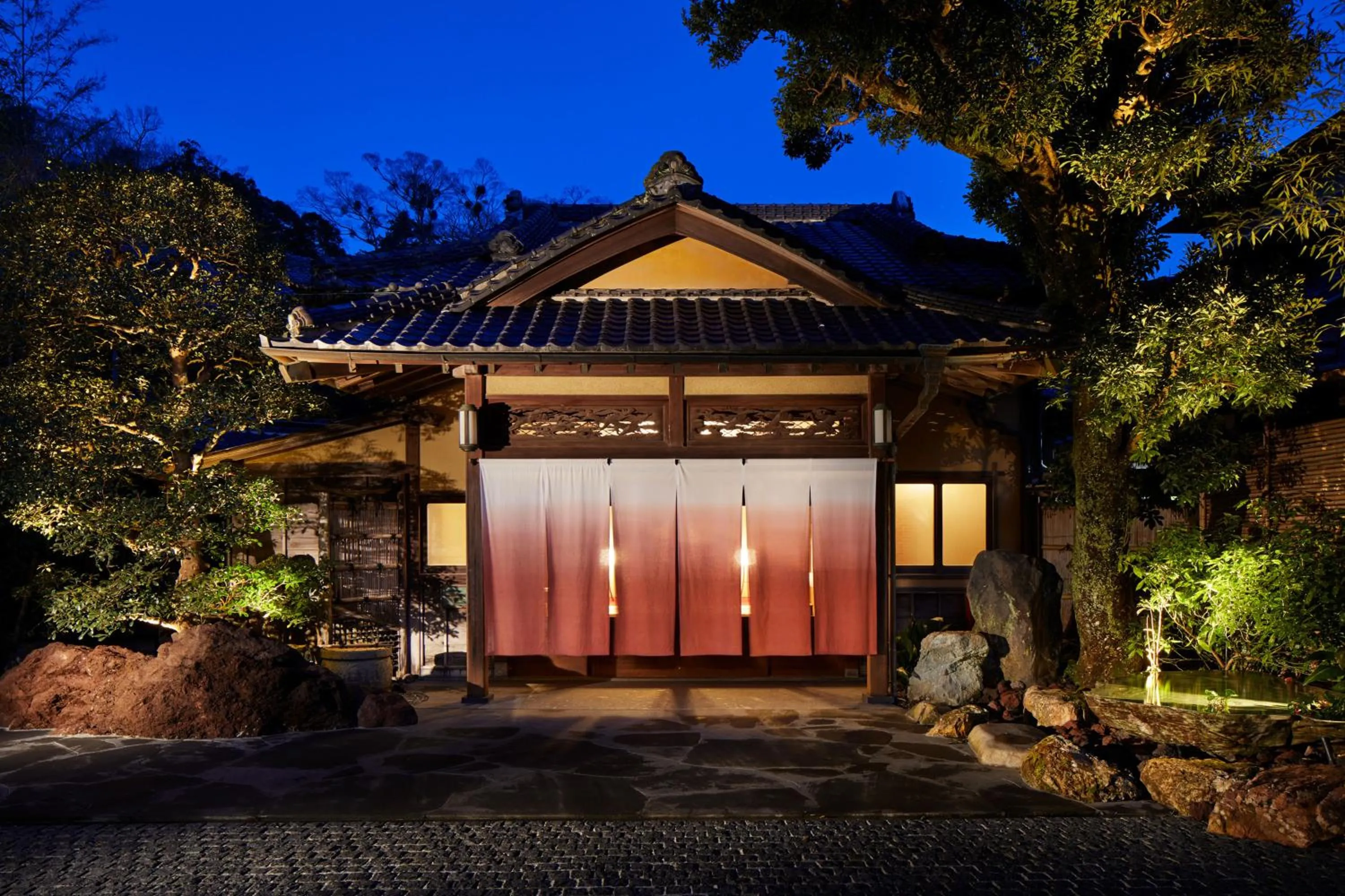 Property building in Ochiairo