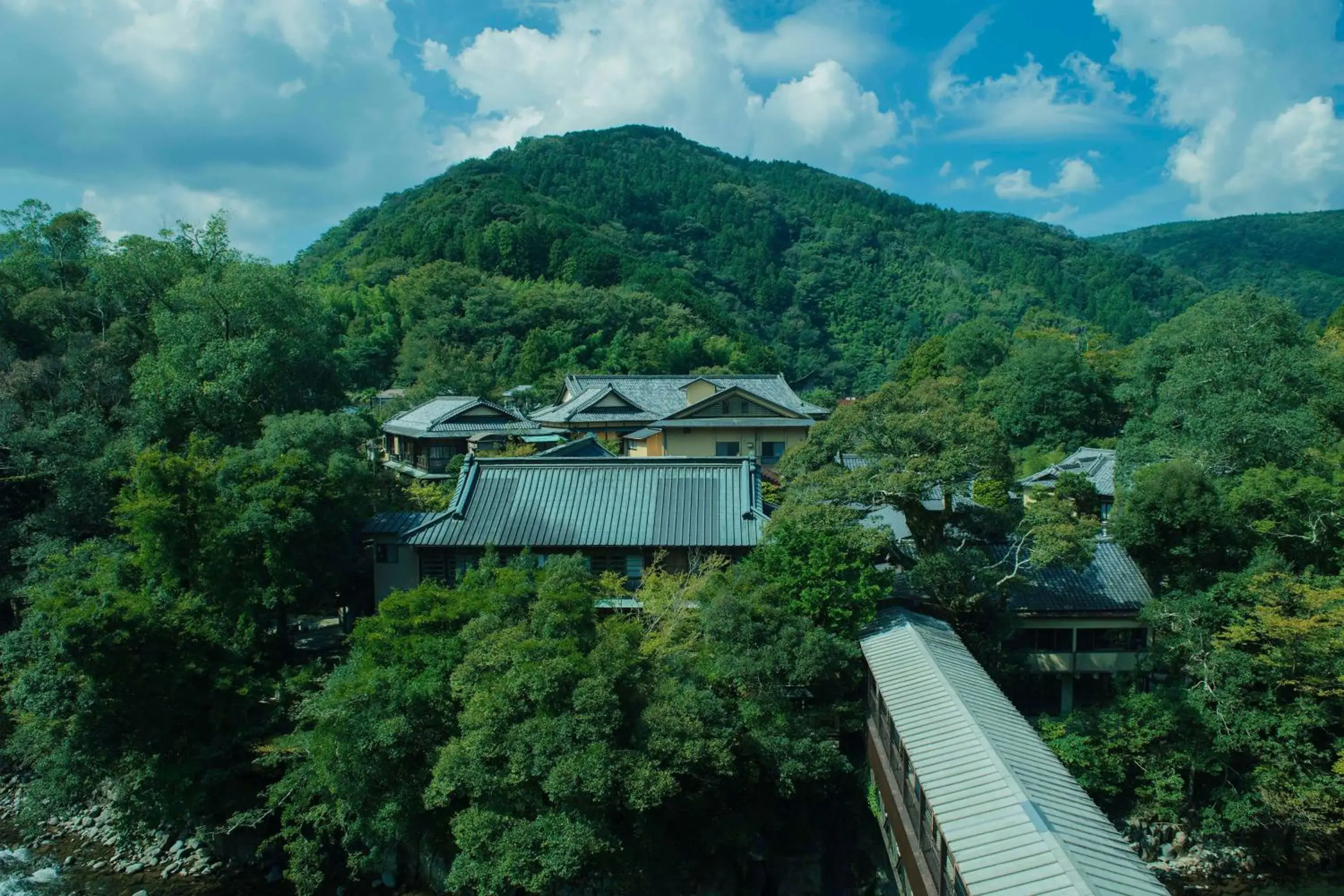 Property building in Ochiairo Property building in Ochiairo