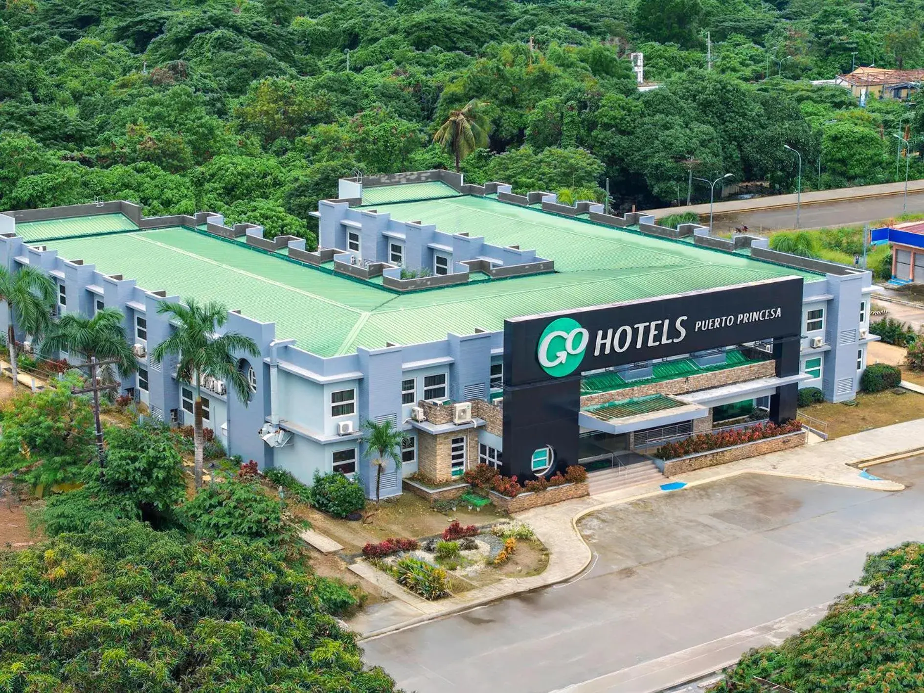 Property building in Go Hotels Puerto Princesa Property building in Go Hotels Puerto Princesa