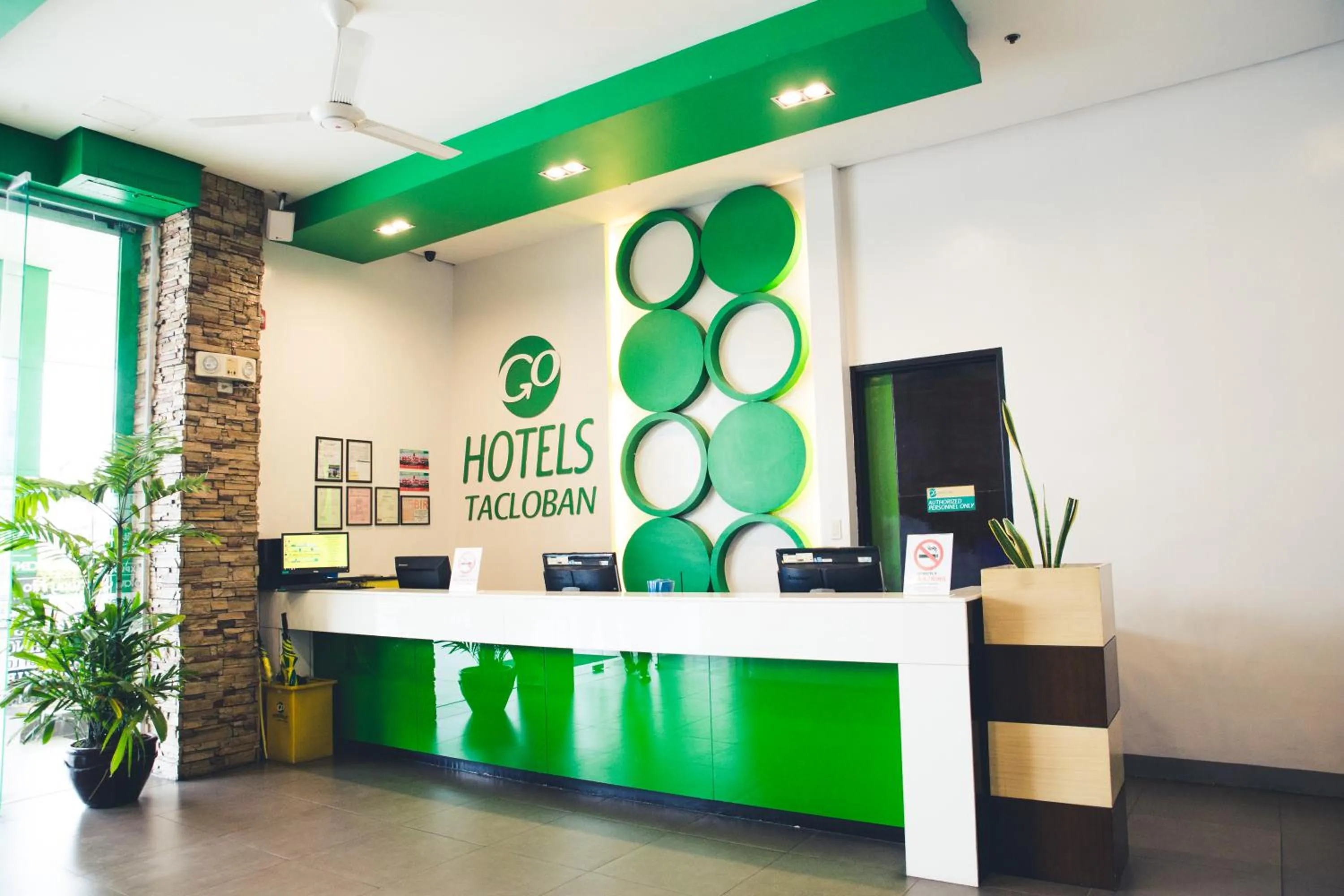 Lobby or reception in Go Hotels Tacloban