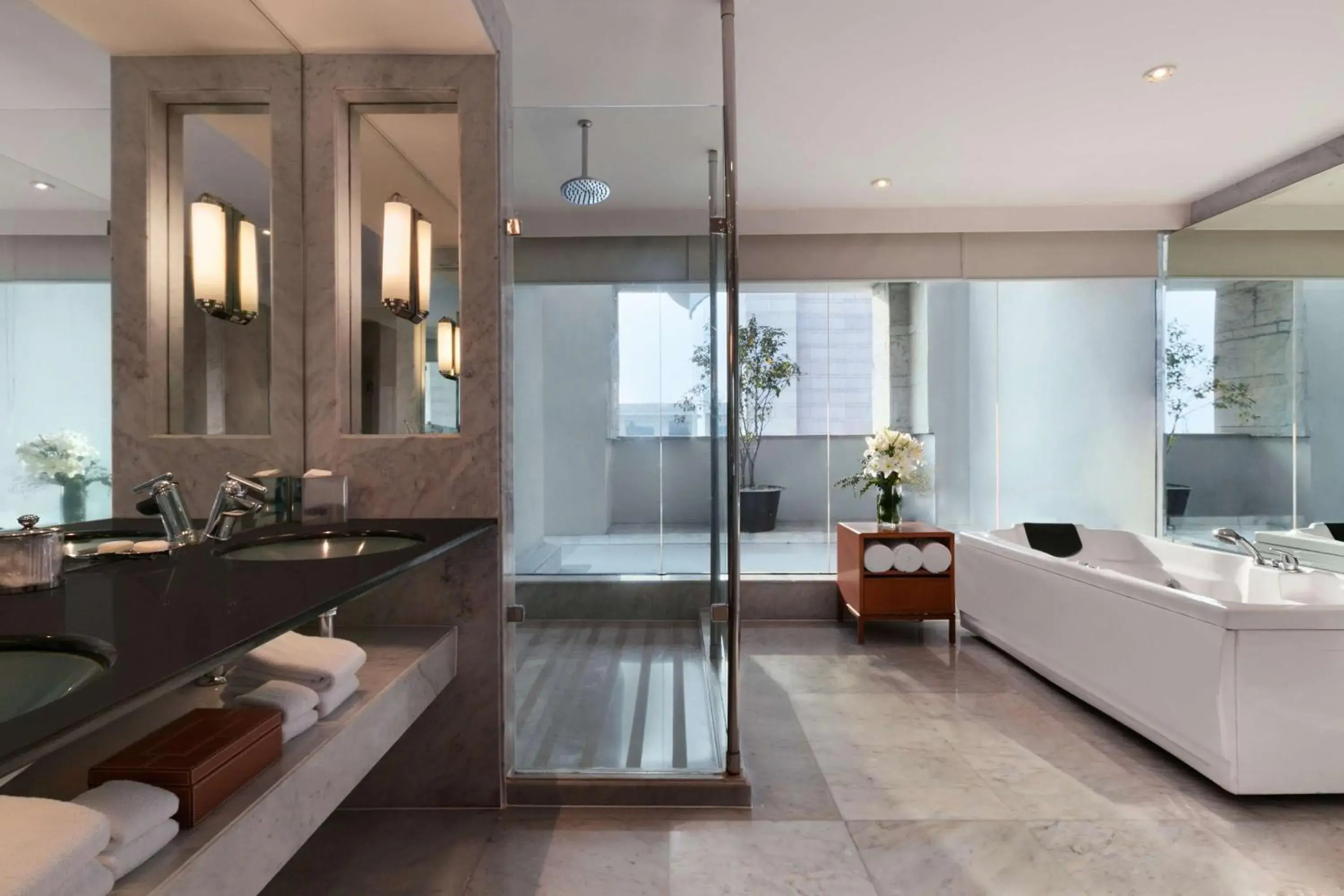 Photo of the whole room in Hyatt Regency Kolkata Photo of the whole room in Hyatt Regency Kolkata