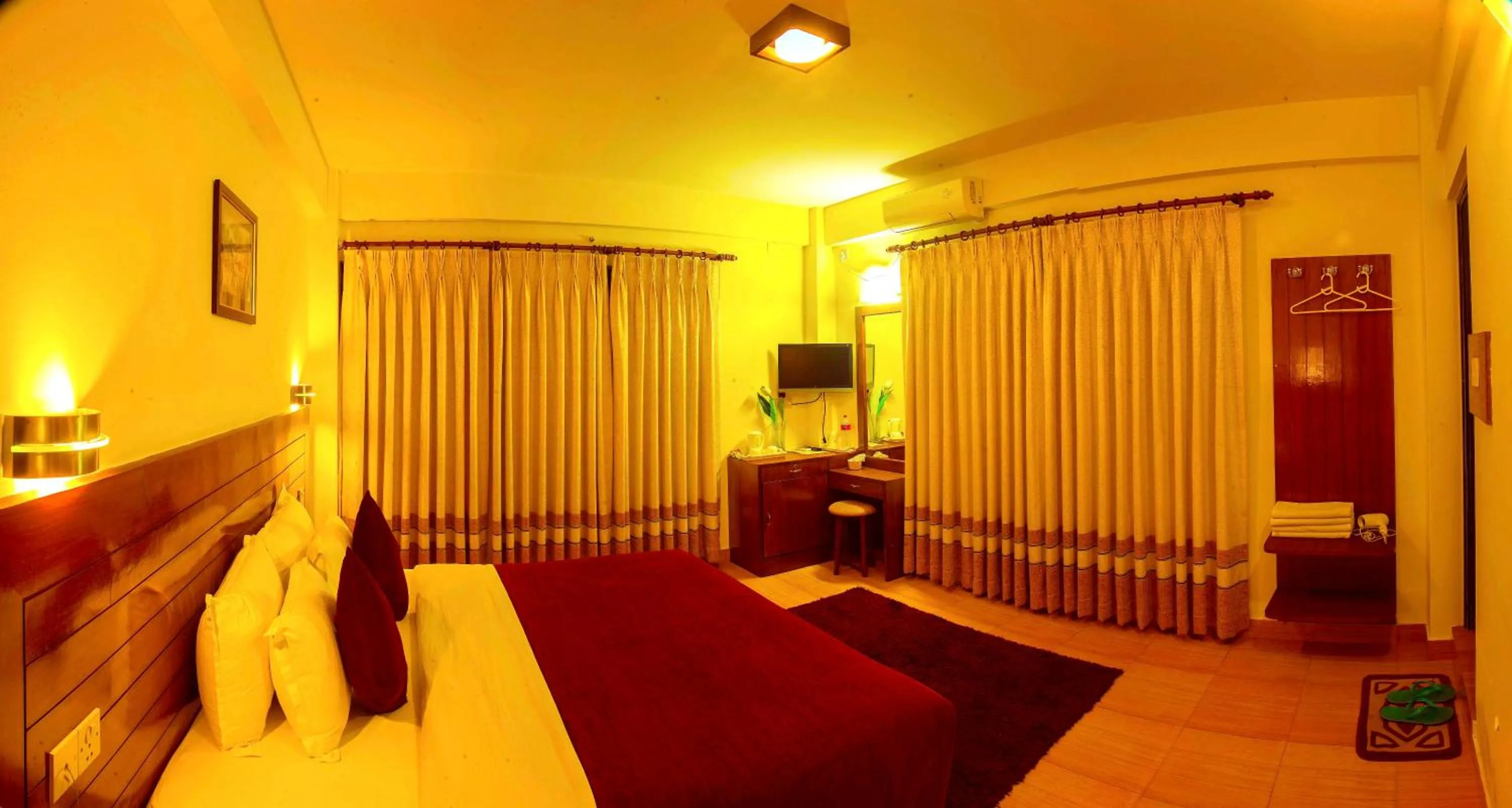 Photo of the whole room, Bed in Hotel Tara