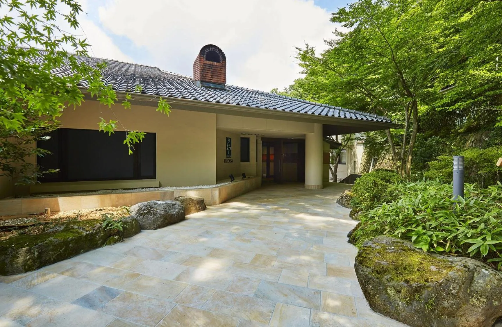 Property building in Hakone Elecasa Hotel and Spa