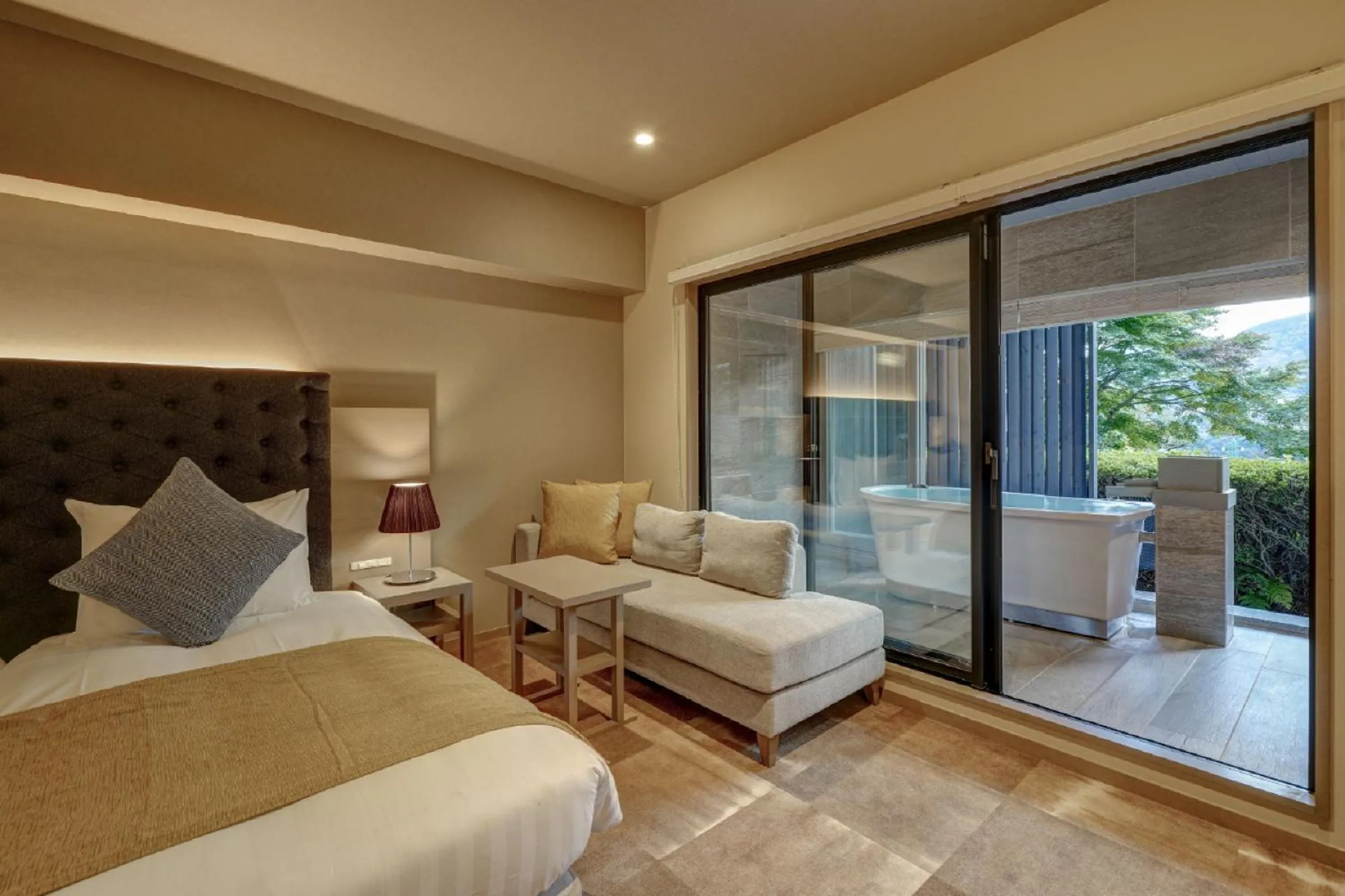 Bed in Hakone Elecasa Hotel and Spa