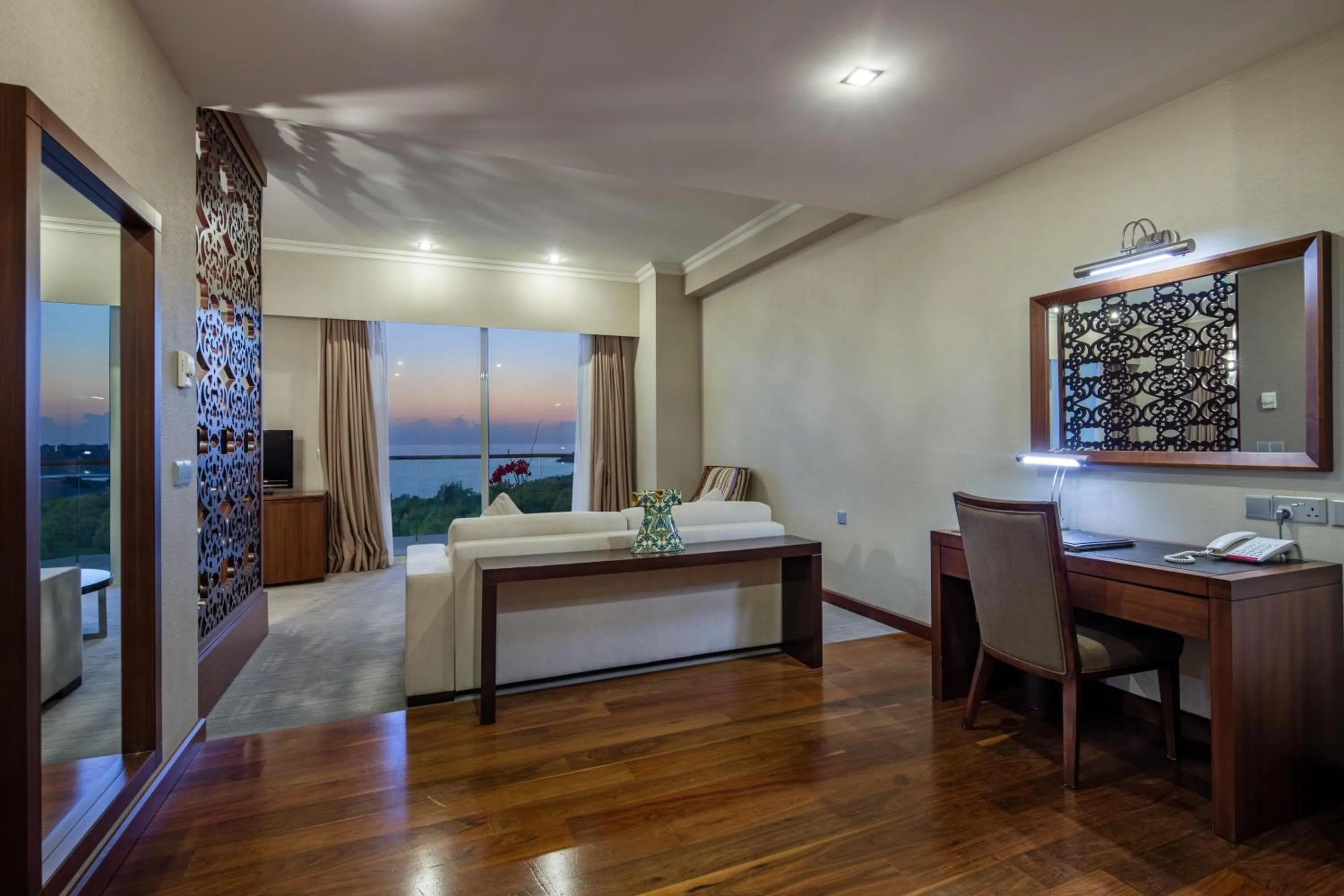 Photo of the whole room in Acapulco Resort Hotel