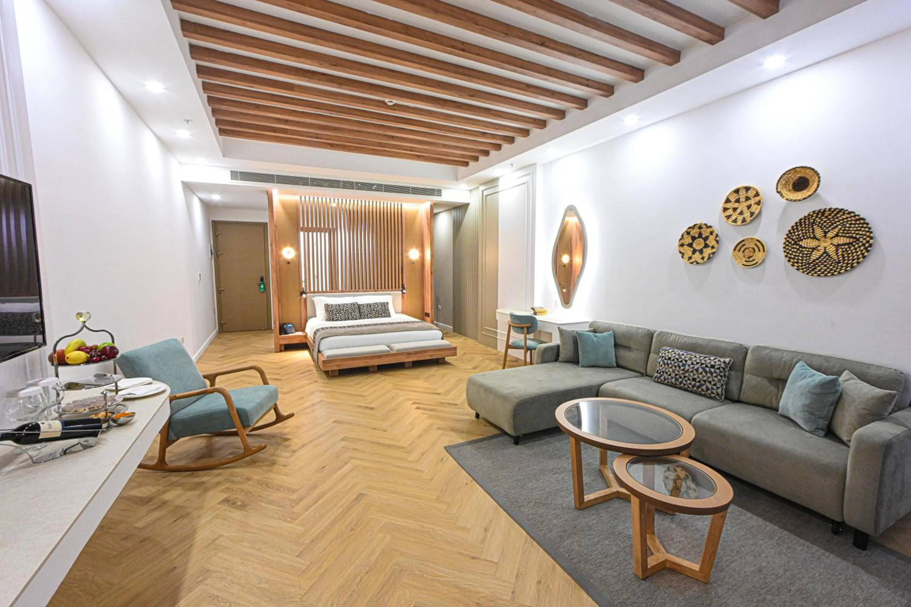 Photo of the whole room, Bed in Acapulco Resort Hotel