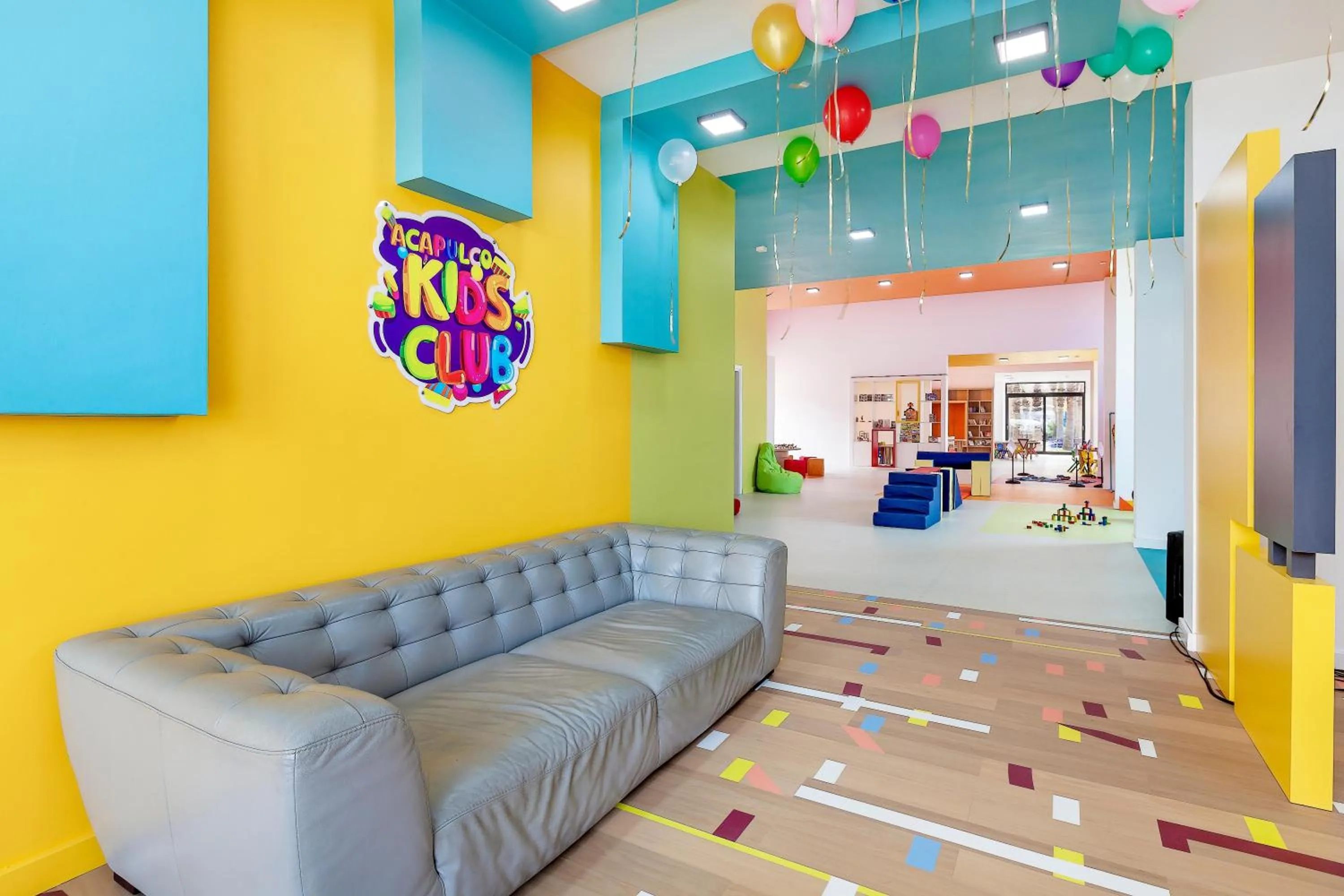 children in Acapulco Resort Hotel