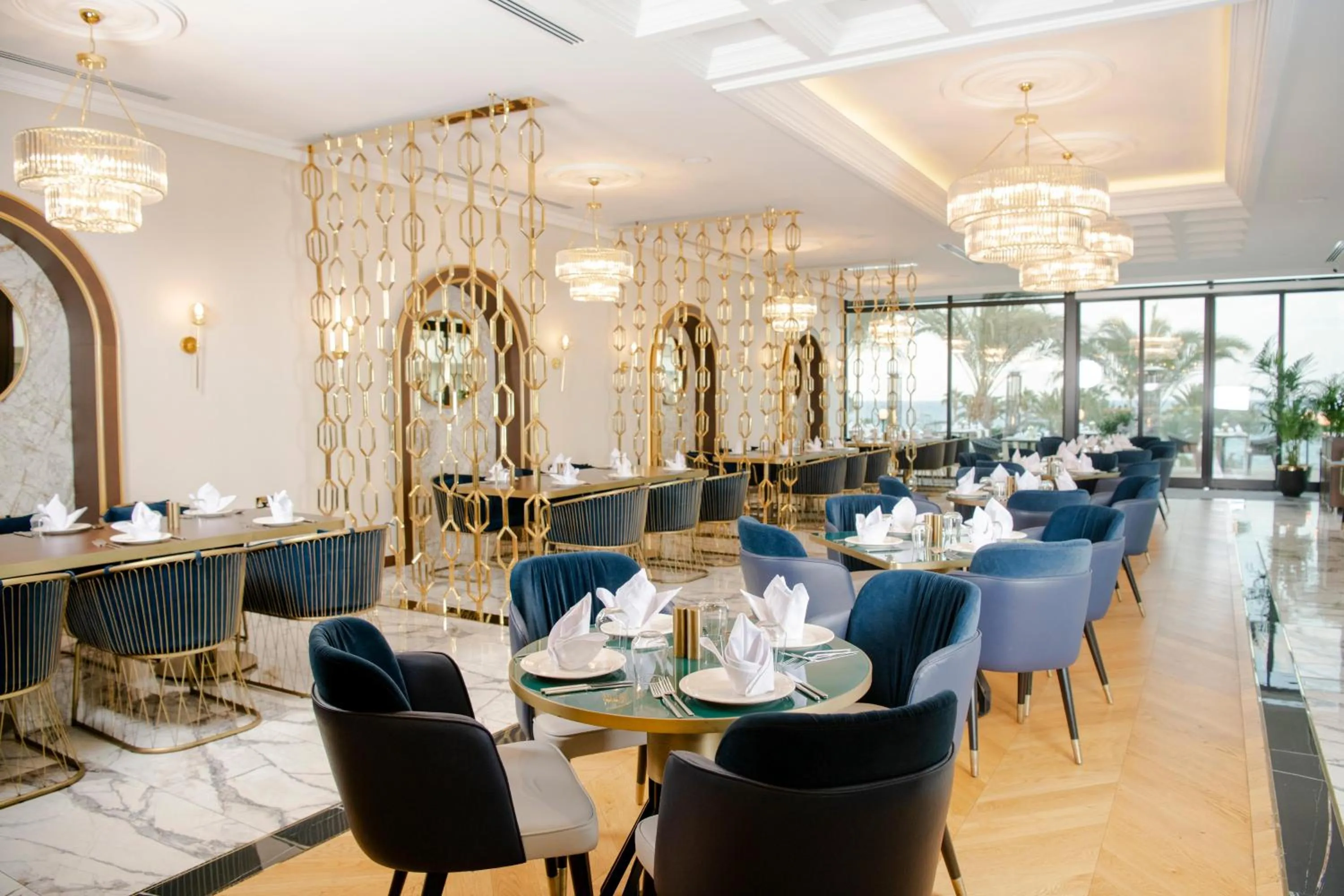 Restaurant/places to eat in Acapulco Resort Hotel