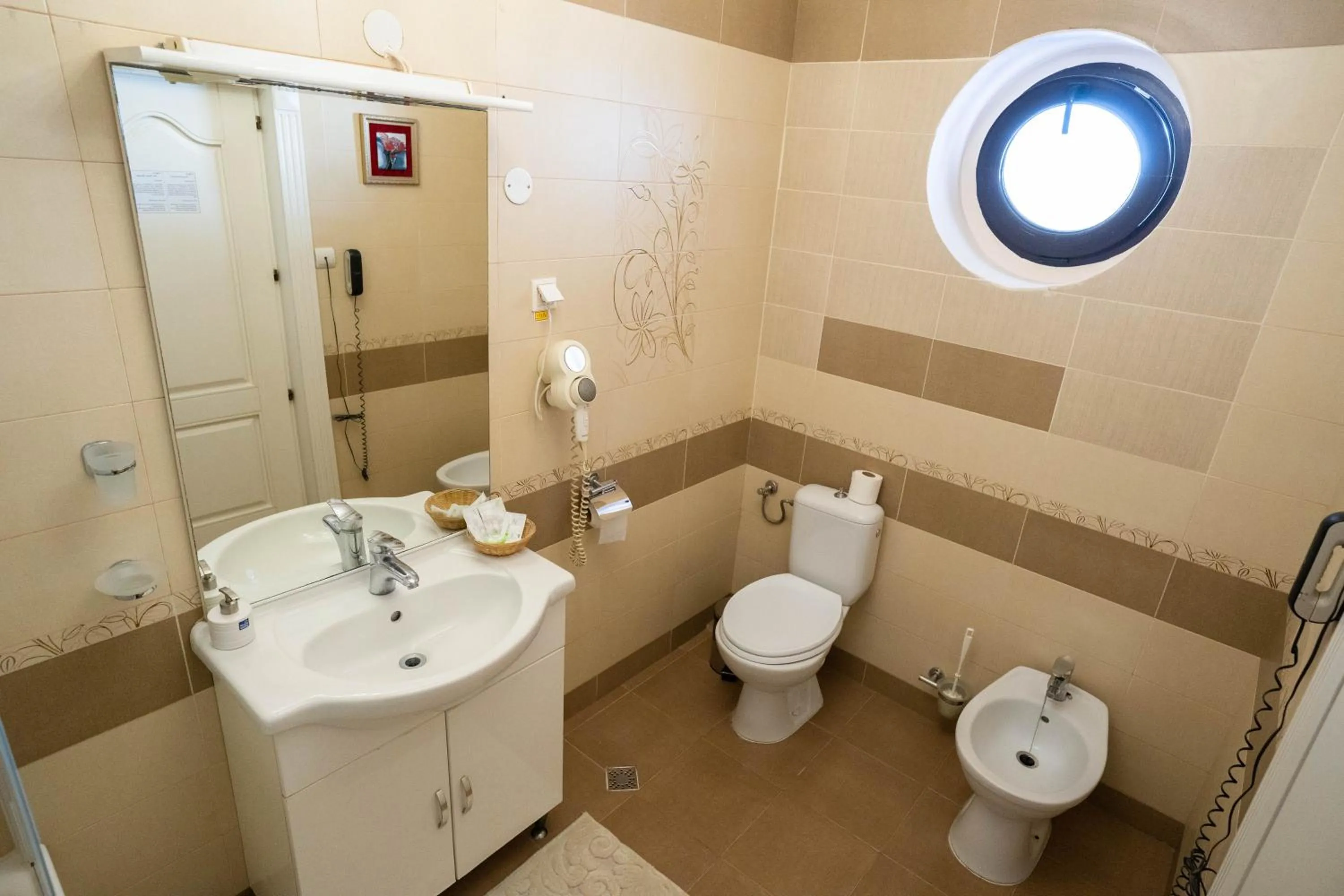 Toilet in Villa Alice