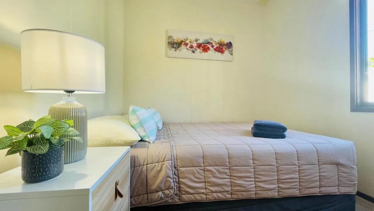 Bed in Orere Point TOP 10 Holiday Park