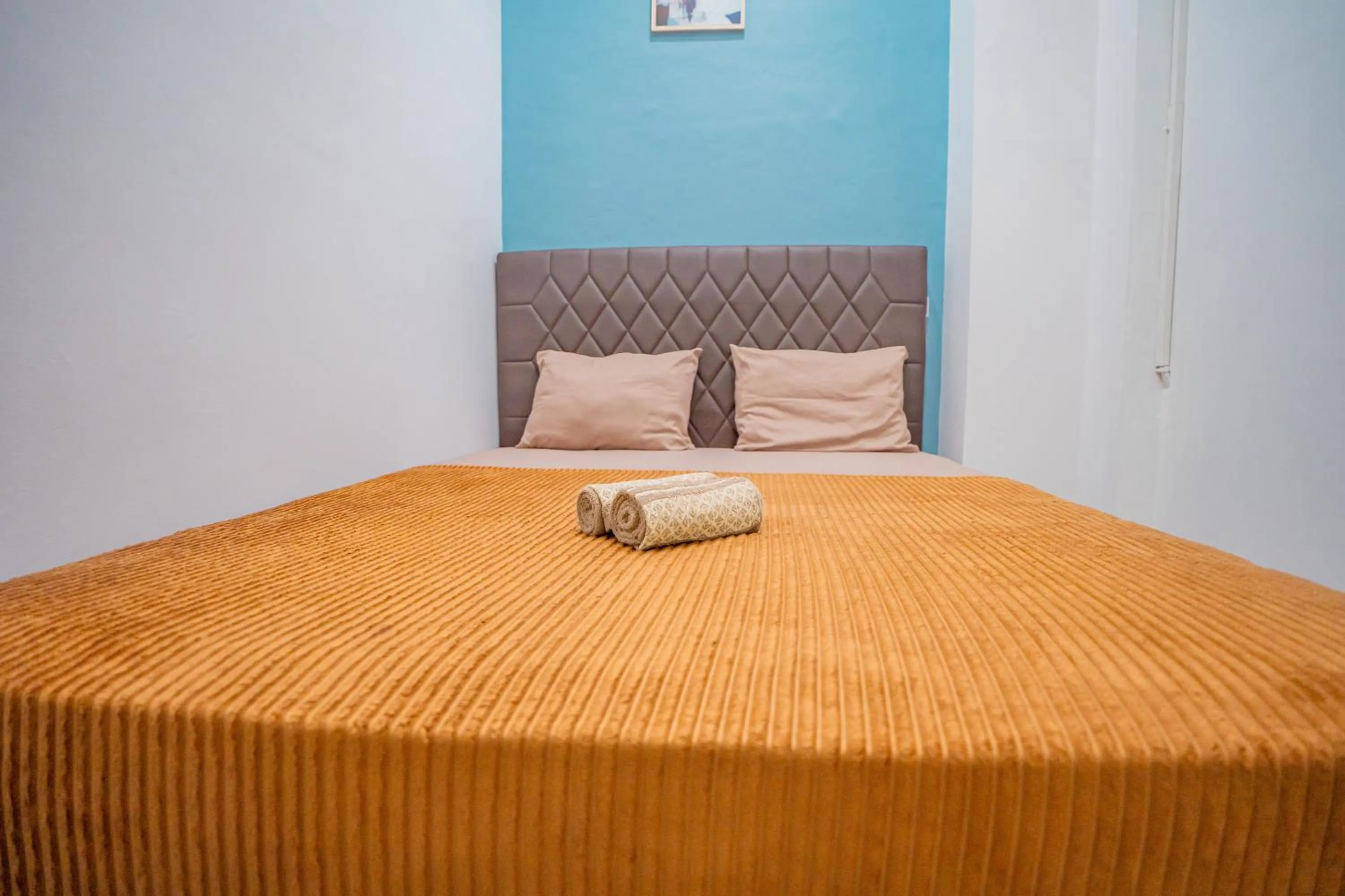 Bedroom, Bed in Hotel Pratisarawirya by The Loka