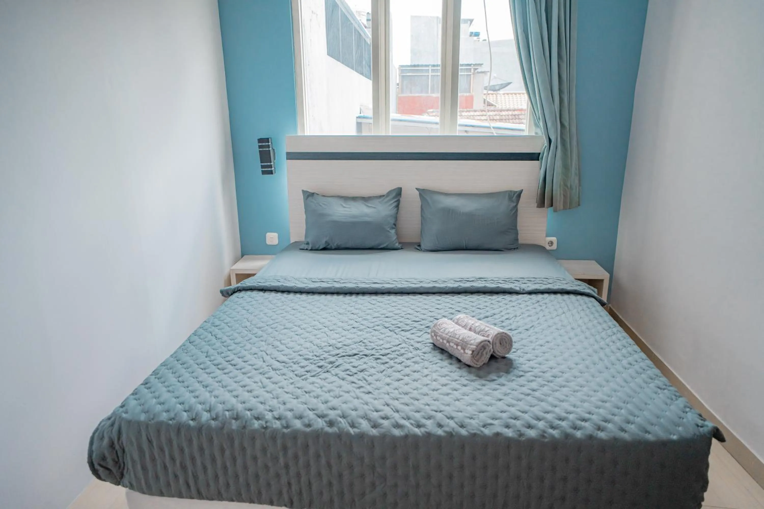 Bedroom, Bed in Hotel Pratisarawirya by The Loka