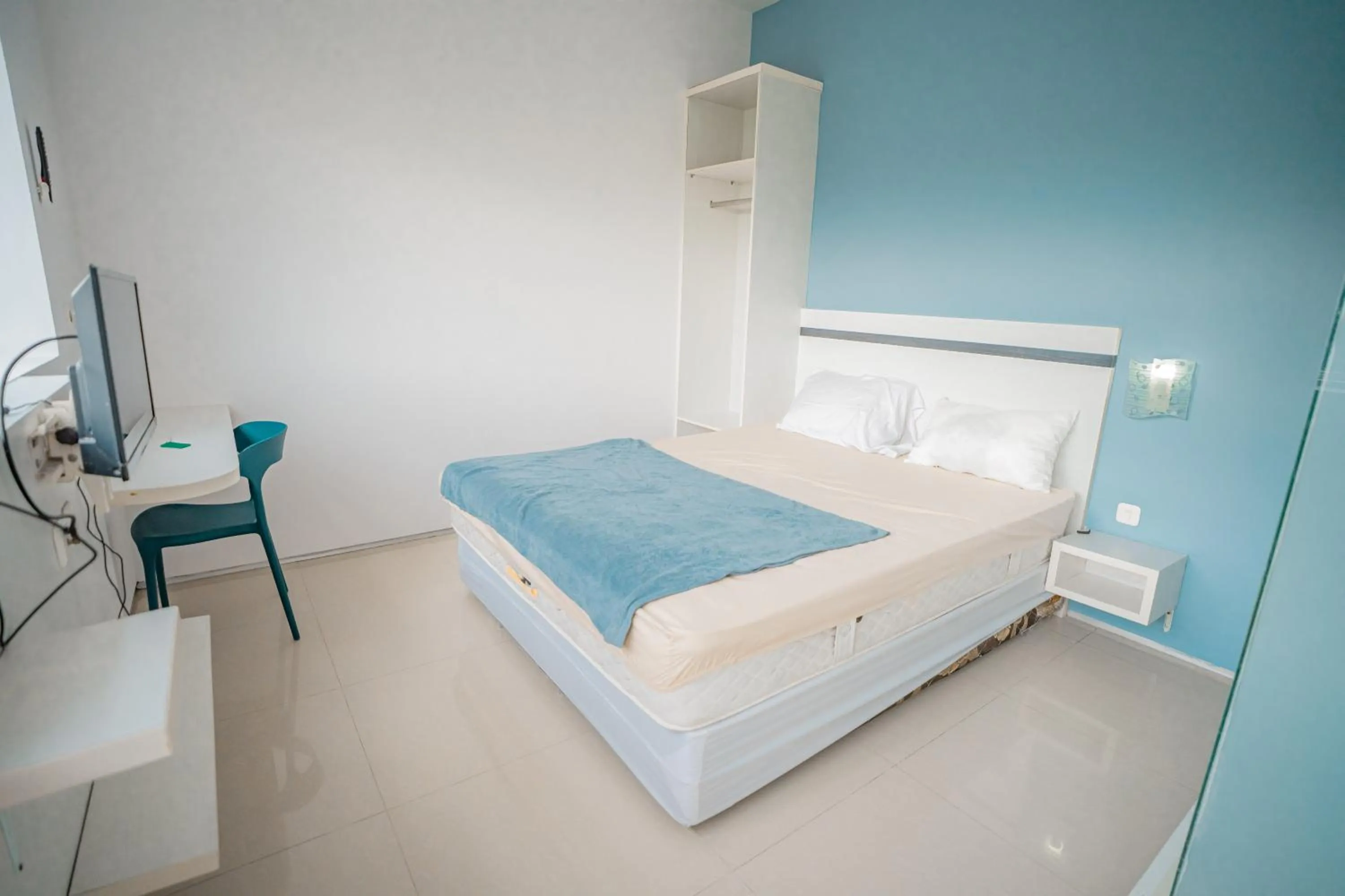 Bedroom, Bed in Hotel Pratisarawirya by The Loka