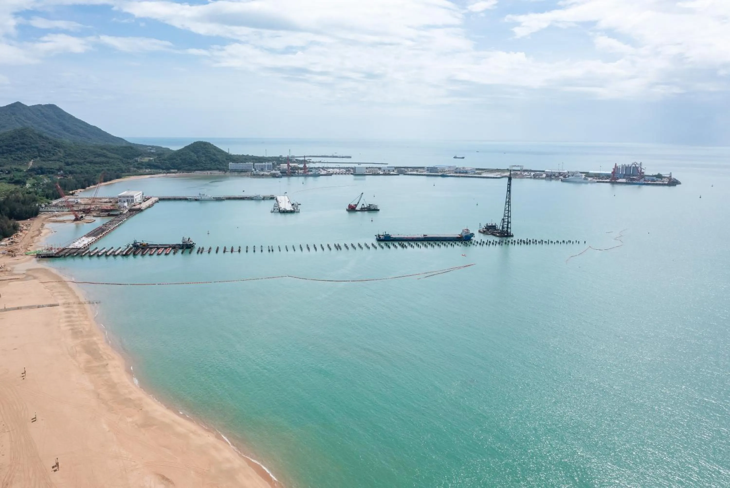 Sea view in Elnob Seaview Aparthotel Hai Tang Bay Sanya