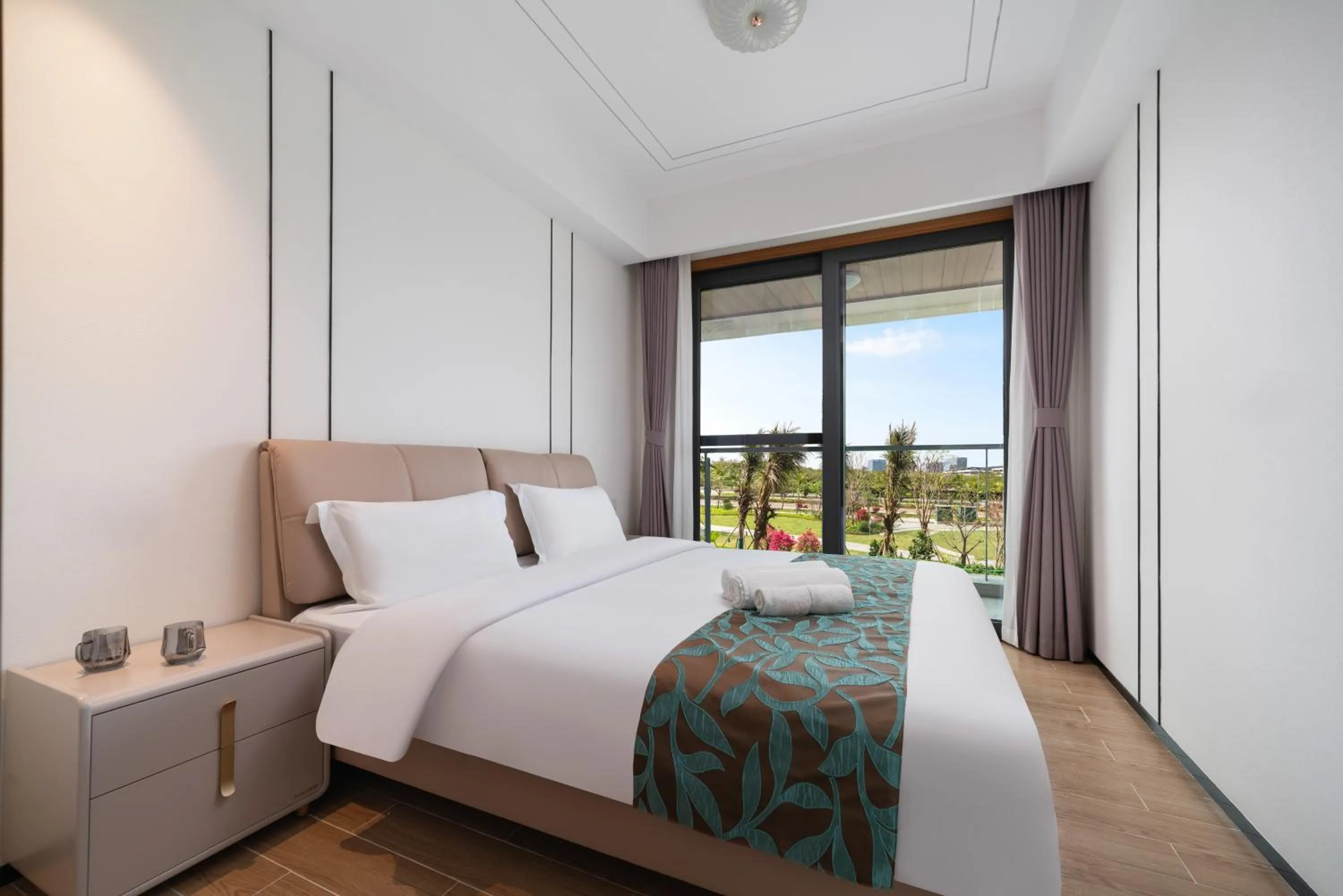 Bedroom, Bed in Elnob Seaview Aparthotel Hai Tang Bay Sanya