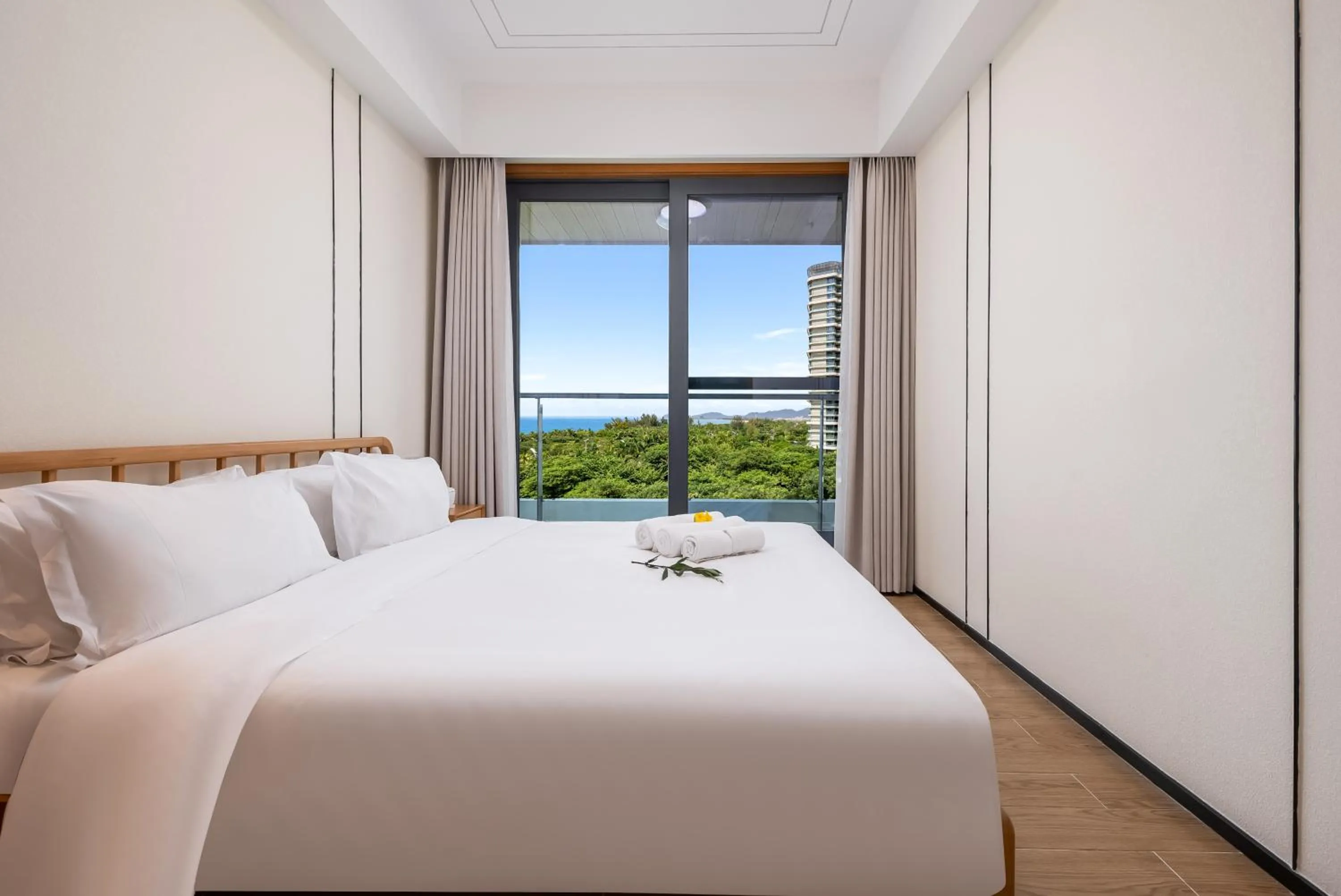 Bedroom, Bed in Elnob Seaview Aparthotel Hai Tang Bay Sanya