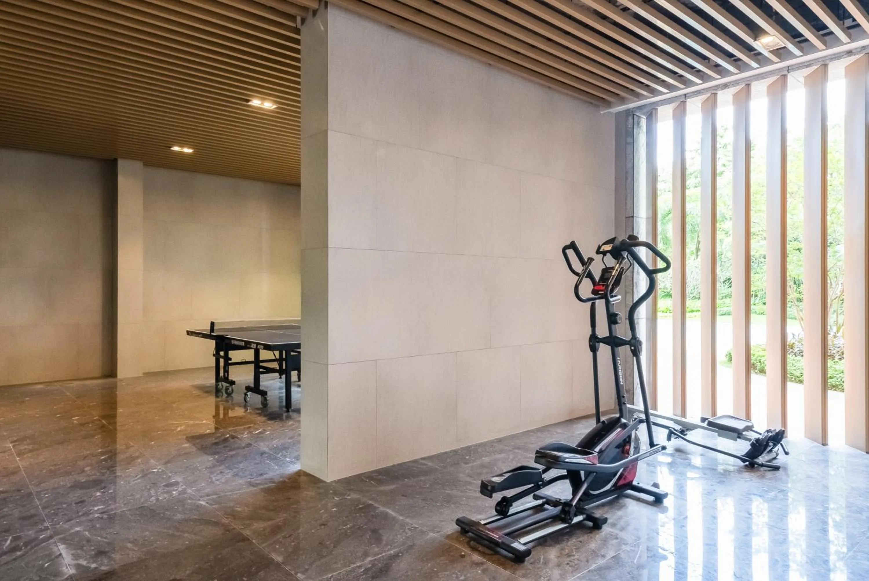 Fitness centre/facilities in Elnob Seaview Aparthotel Hai Tang Bay Sanya