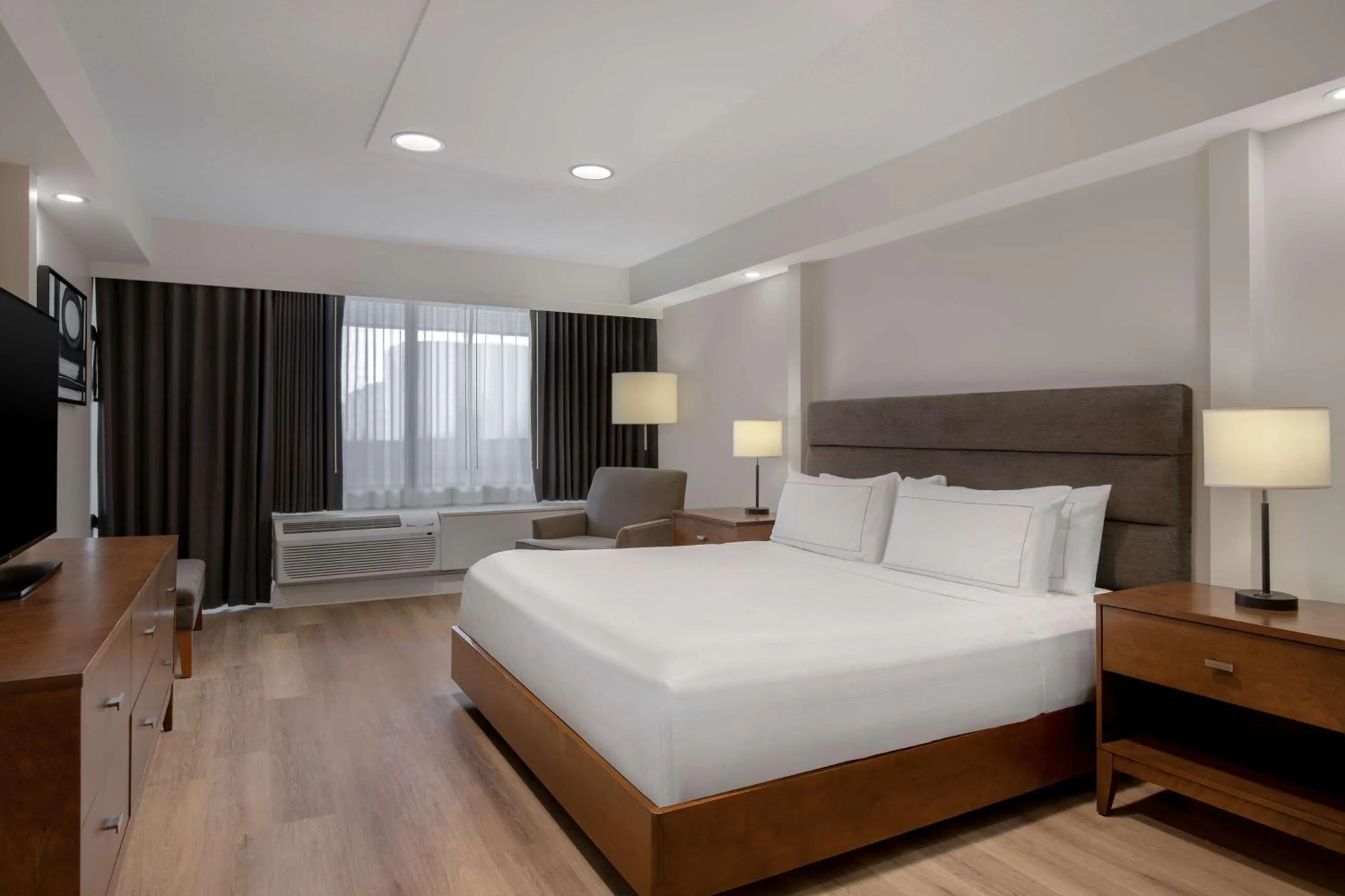 Bed in Doubletree by Hilton London