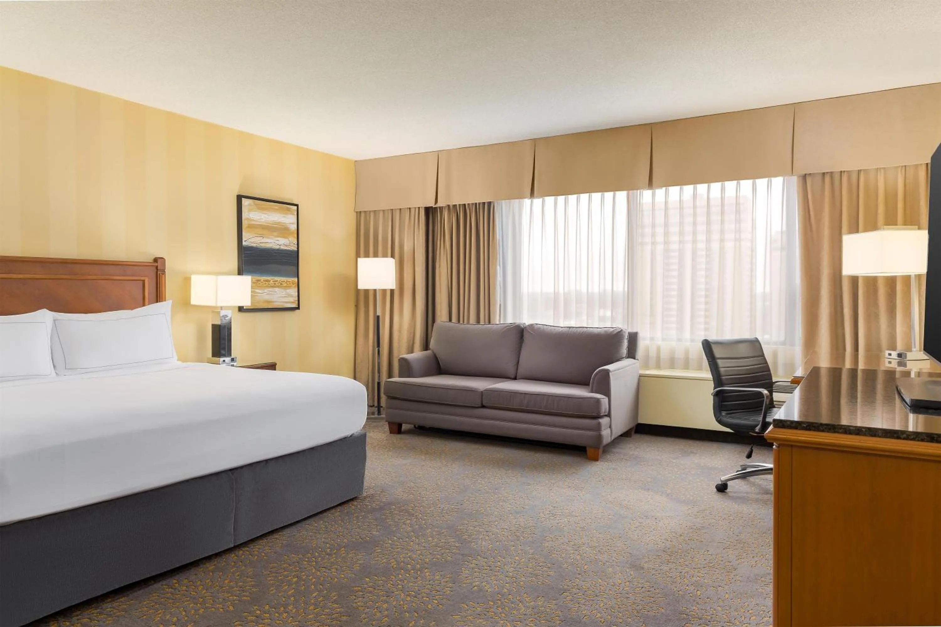 Bed in Doubletree by Hilton London