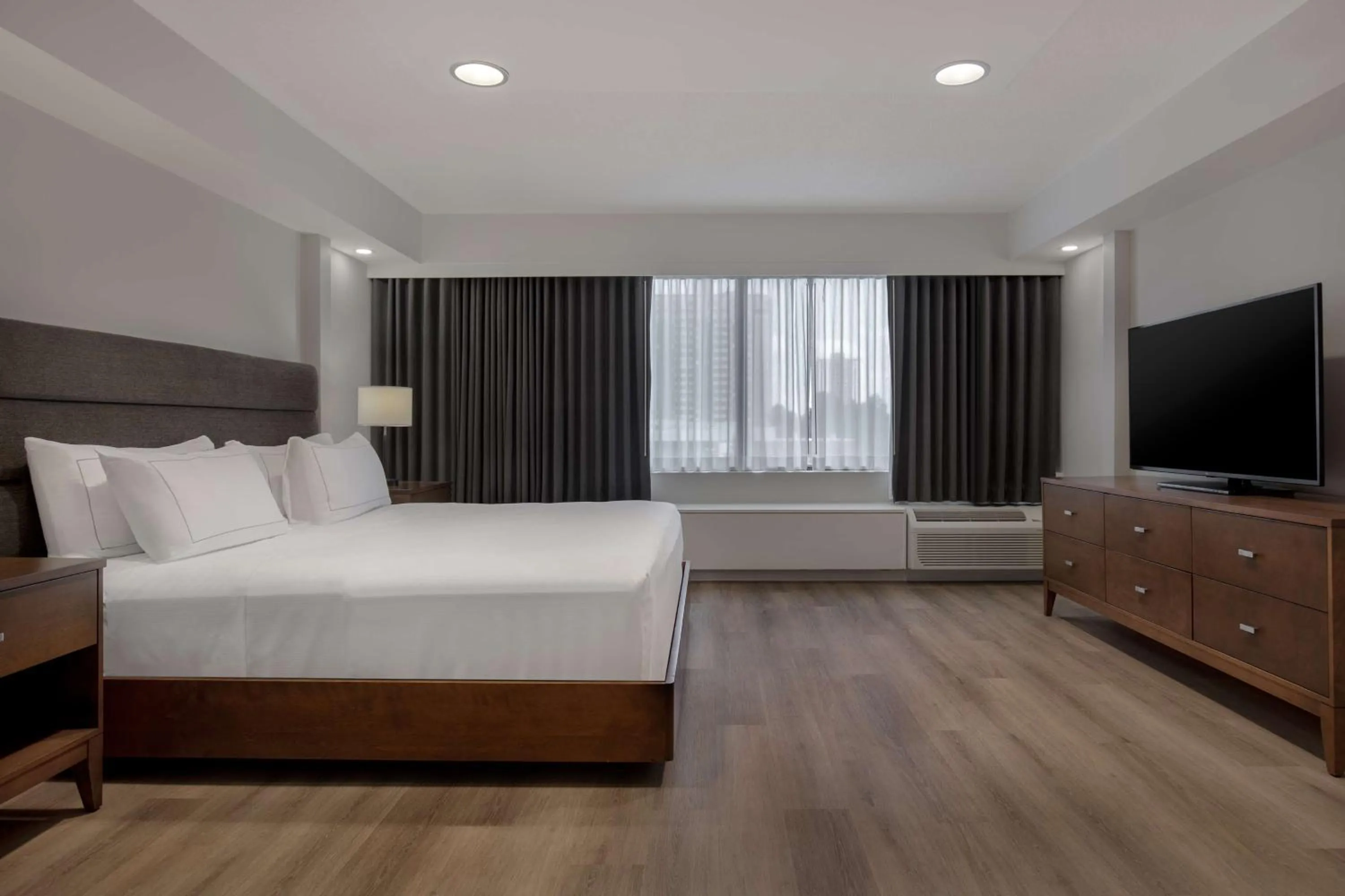 Bed in Doubletree by Hilton London