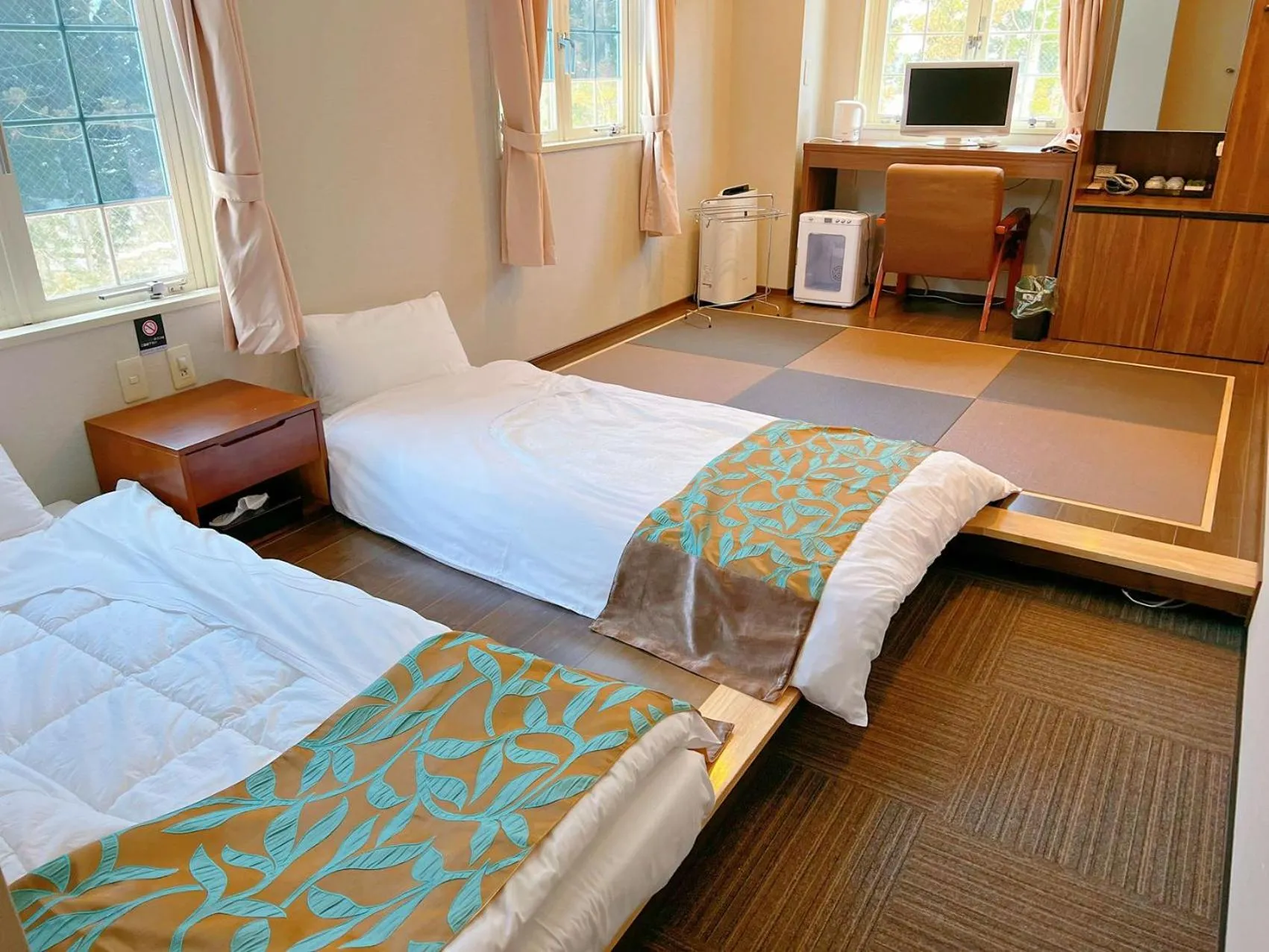 Photo of the whole room, Bed in Hakuba Sun Valley Hotel