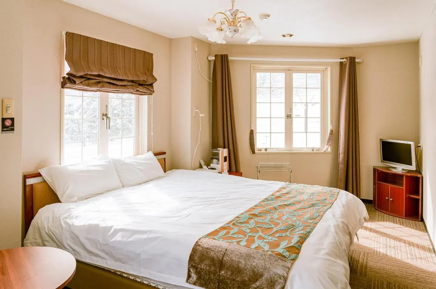 Photo of the whole room, Bed in Hakuba Sun Valley Hotel Photo of the whole room, Bed in Hakuba Sun Valley Hotel