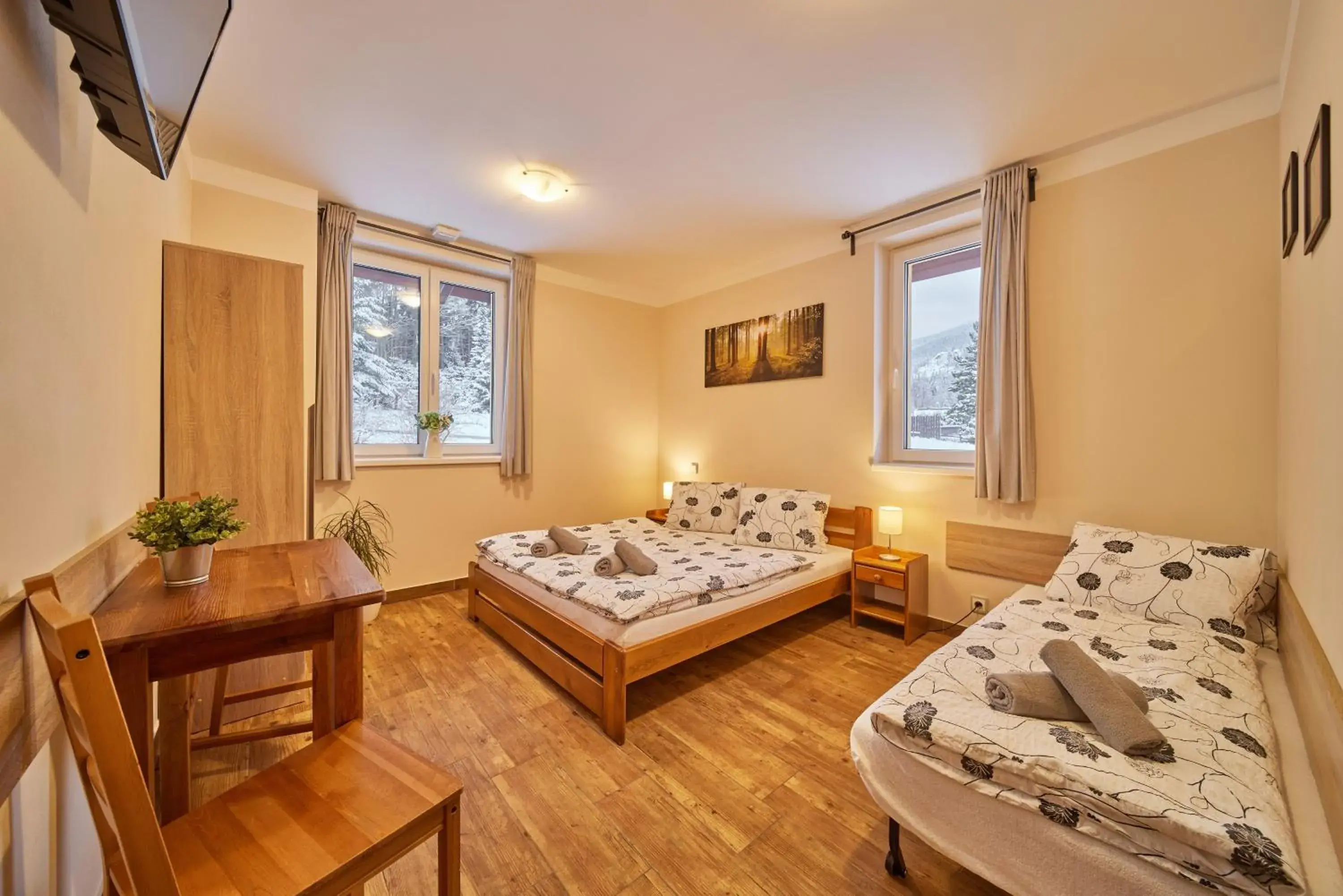 Triple Room with Garden View - single occupancy in Residence Ruth Triple Room with Garden View - single occupancy in Residence Ruth