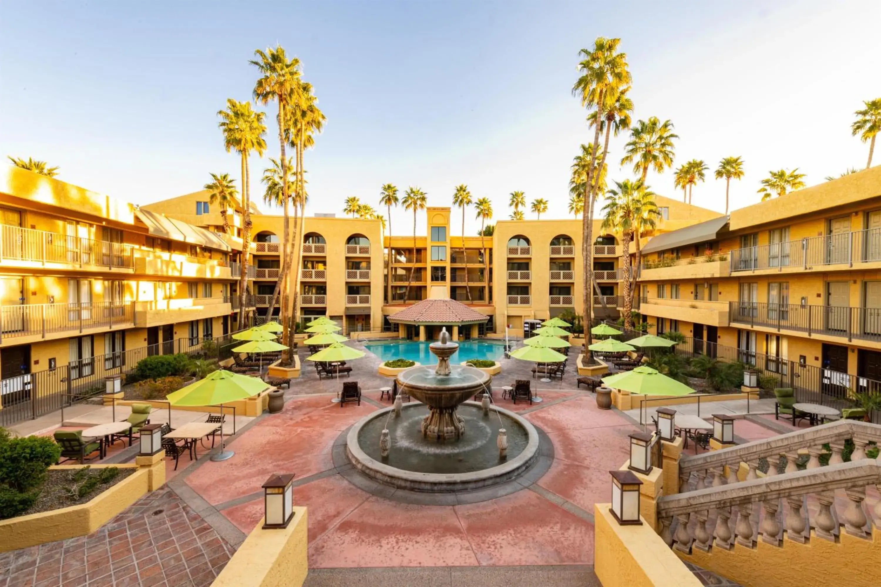 Inner courtyard view in Hilton Phoenix Resort at the Peak Inner courtyard view in Hilton Phoenix Resort at the Peak