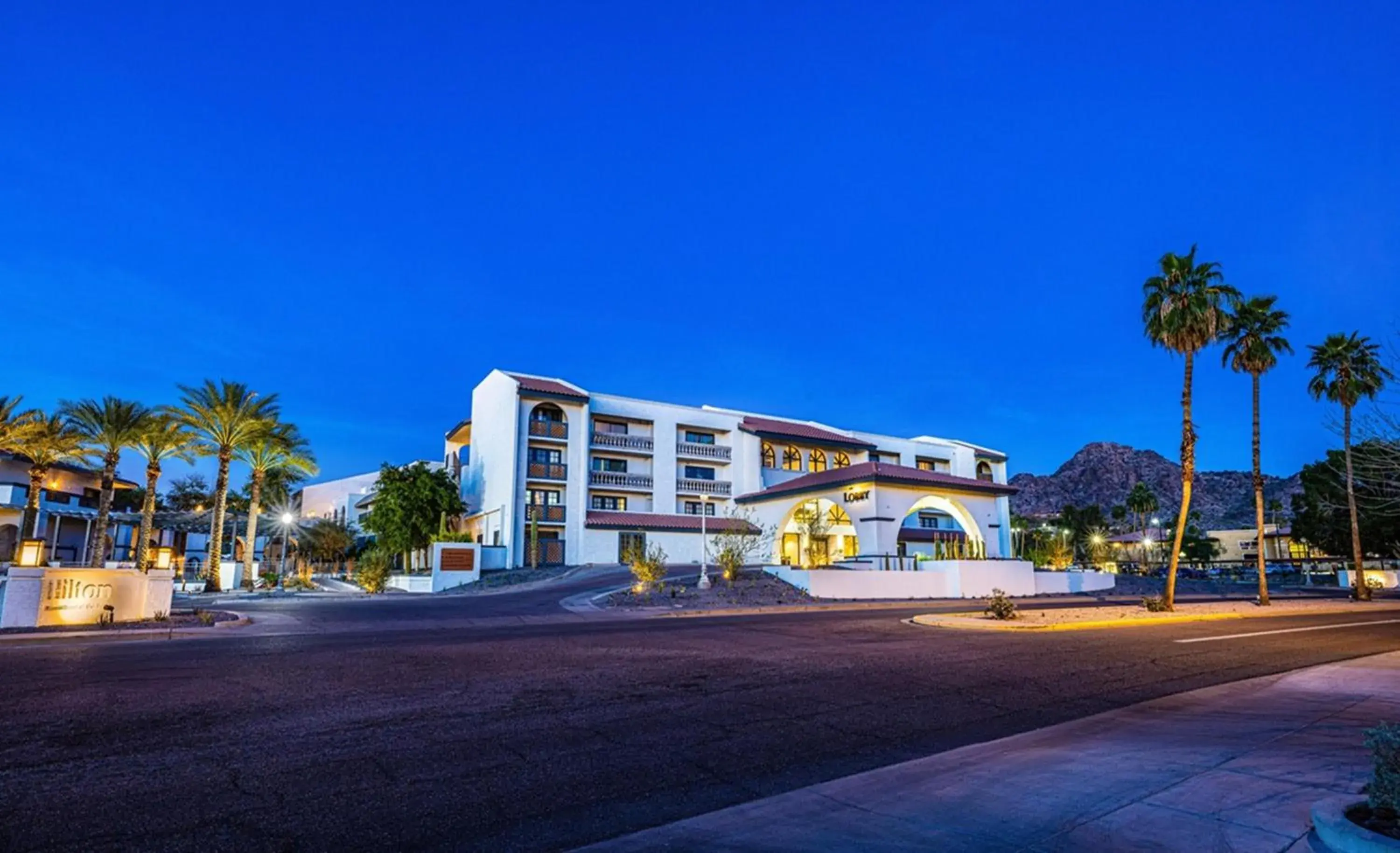 Property building in Hilton Phoenix Resort at the Peak Property building in Hilton Phoenix Resort at the Peak