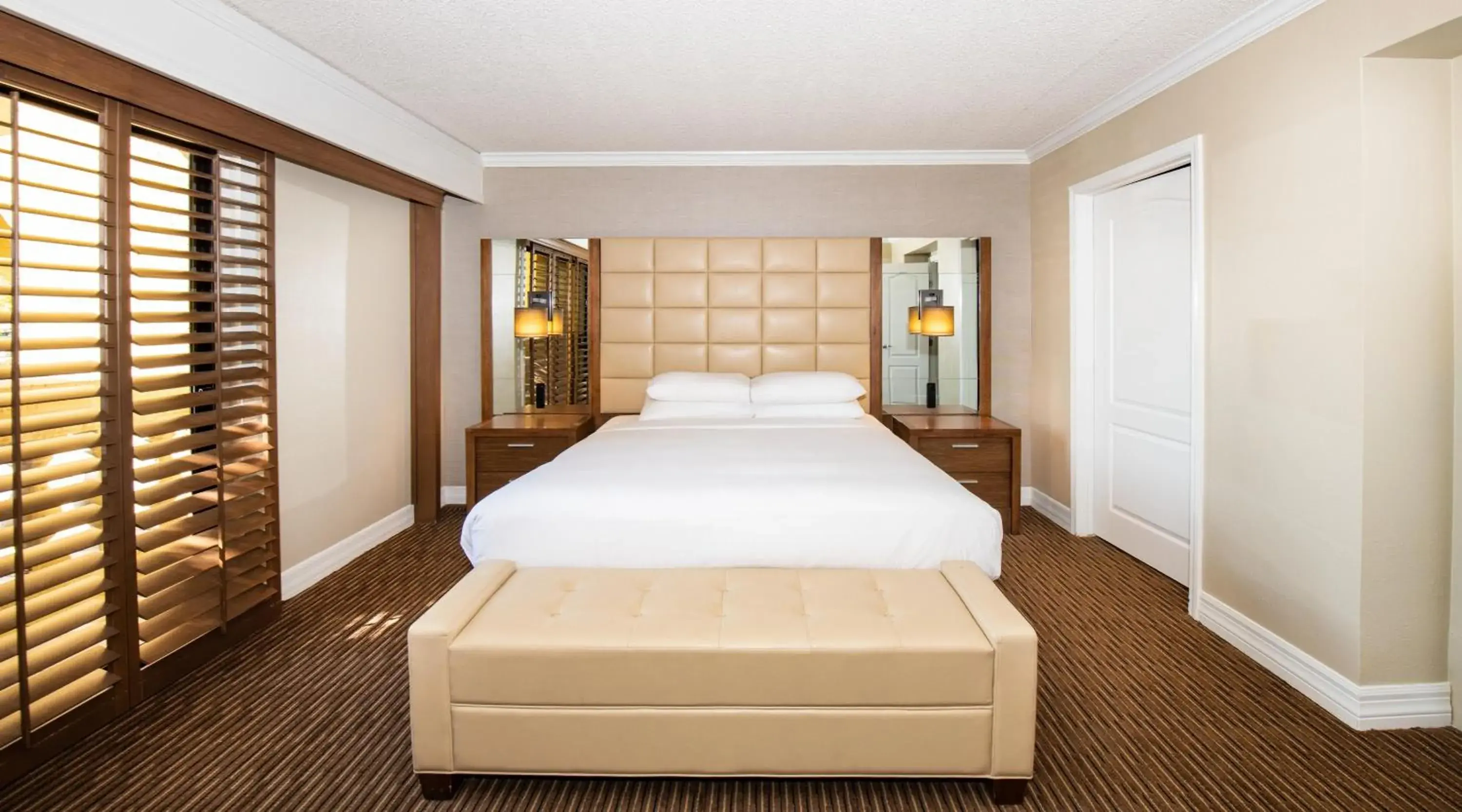 Bed in Hilton Phoenix Resort at the Peak Bed in Hilton Phoenix Resort at the Peak