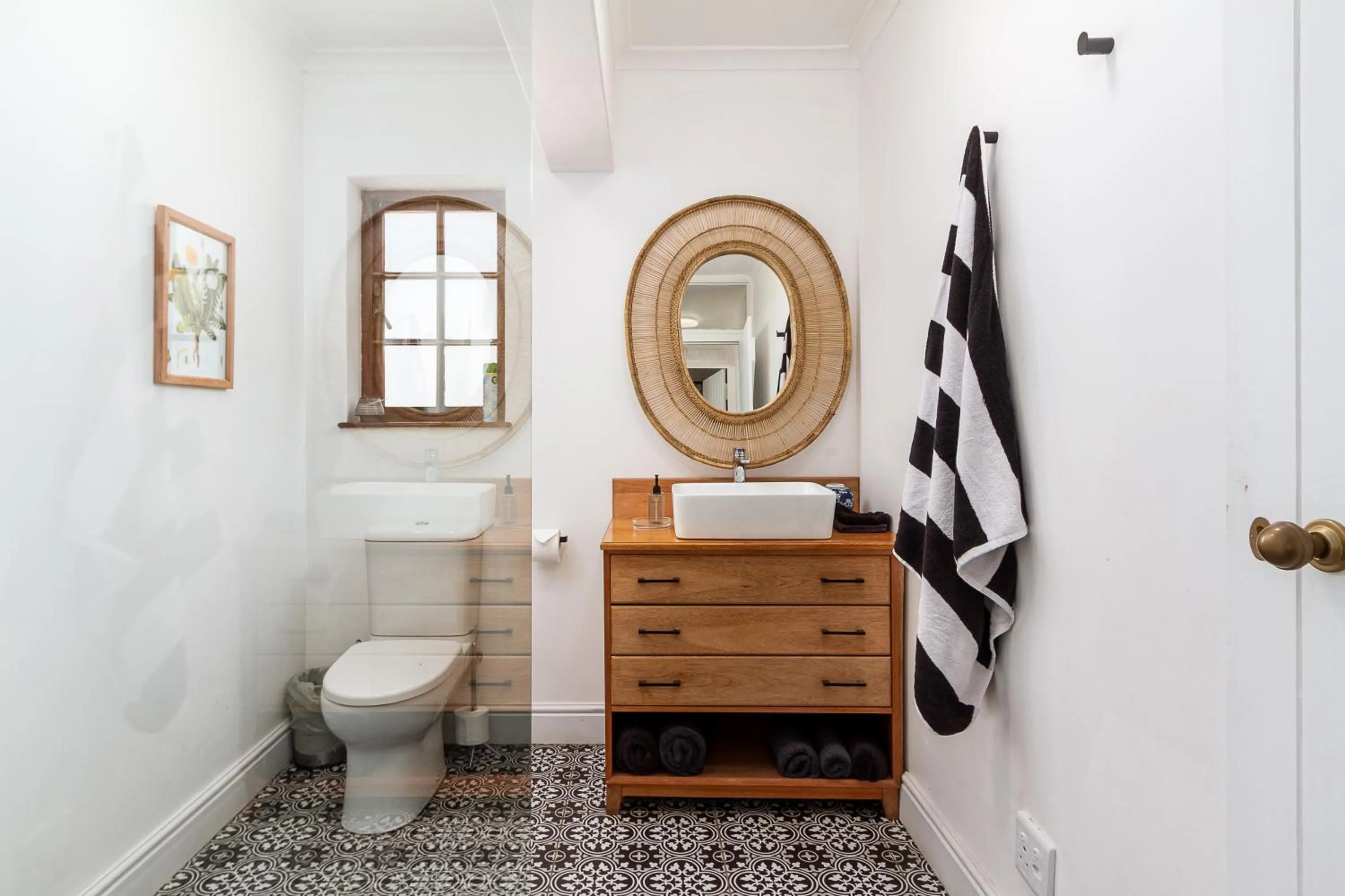 Shower in Noordhoek Village Hotel