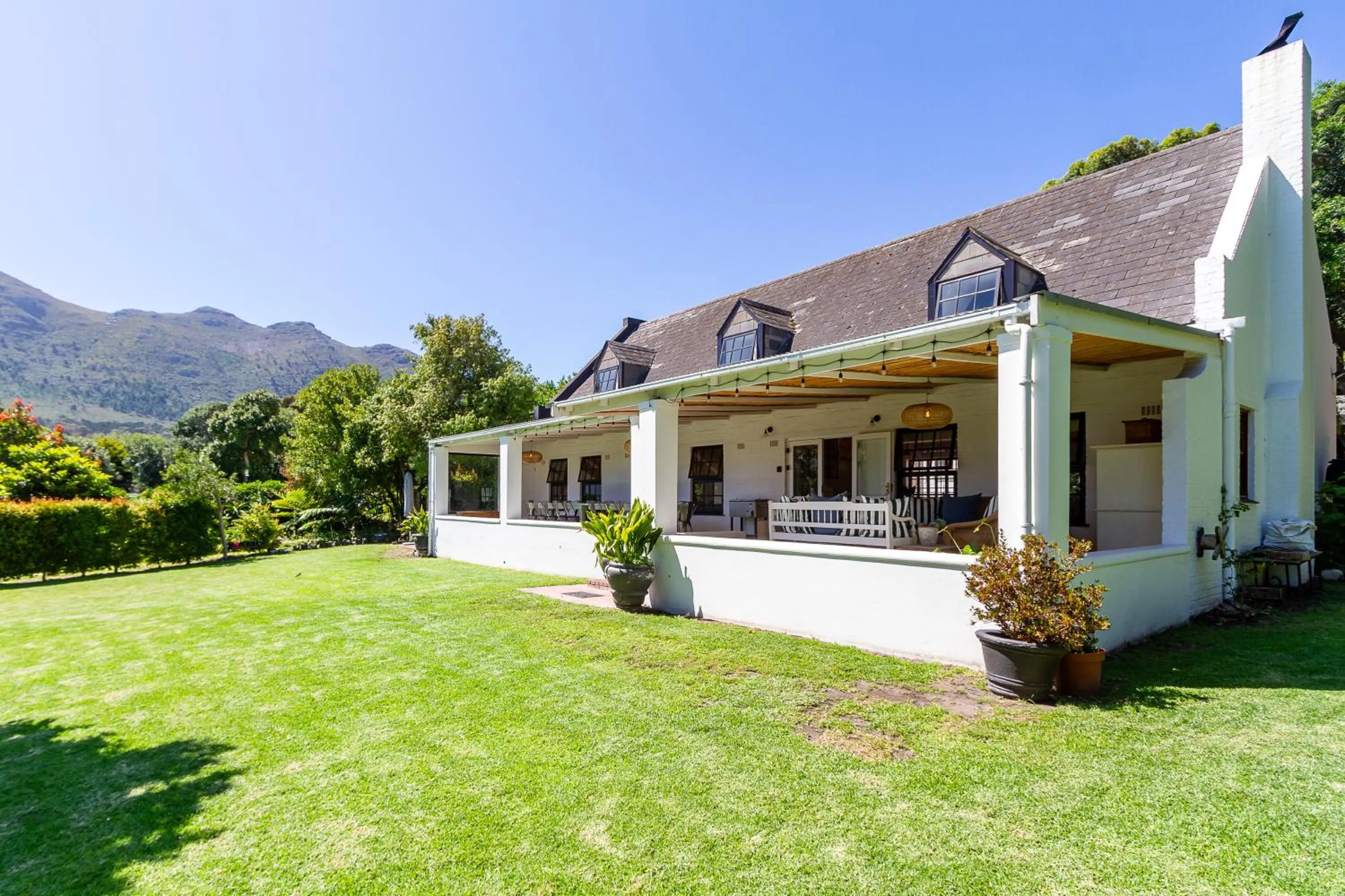 Property building in Noordhoek Village Hotel
