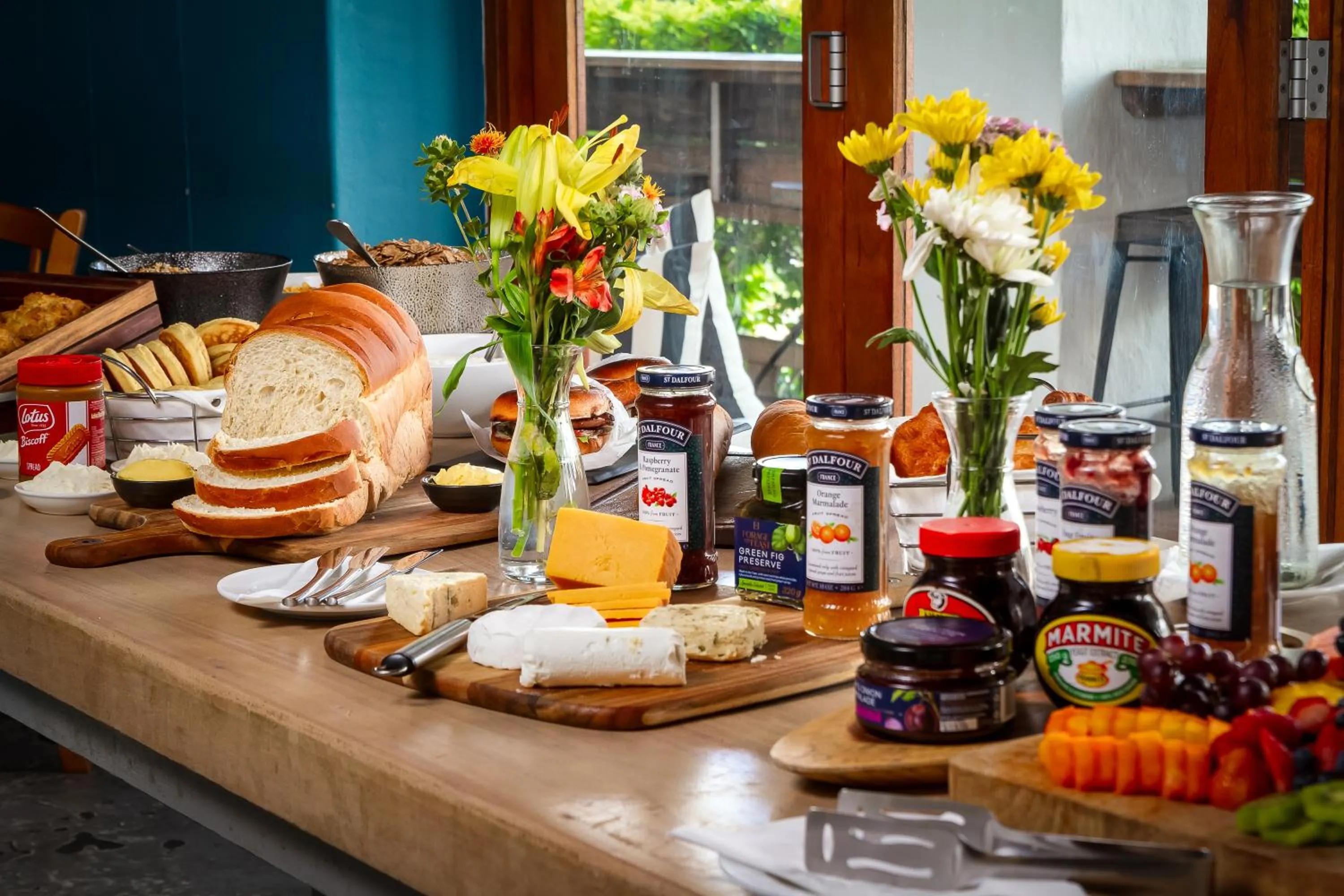 Buffet breakfast in Noordhoek Village Hotel