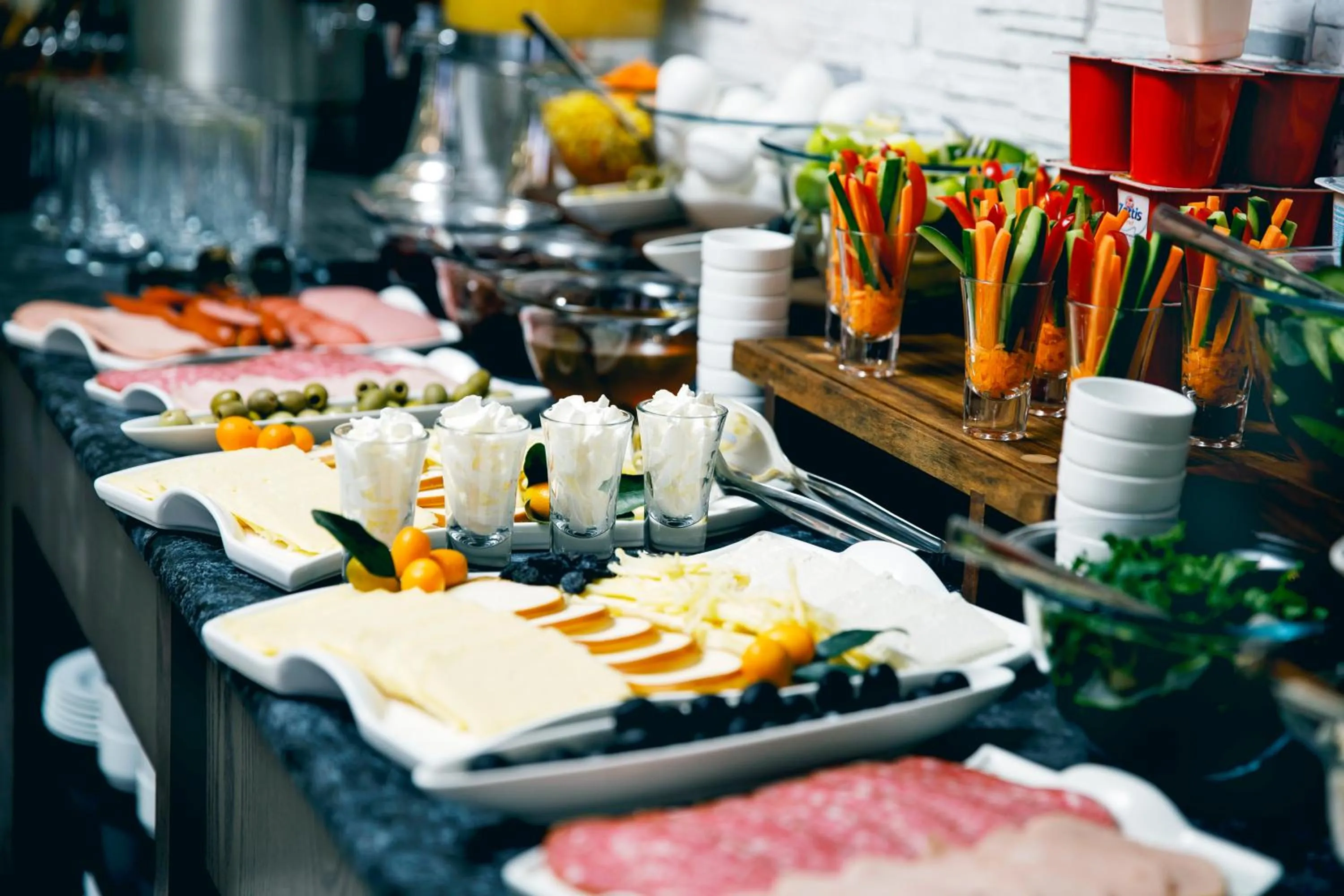 Buffet breakfast in Parallel Hotel