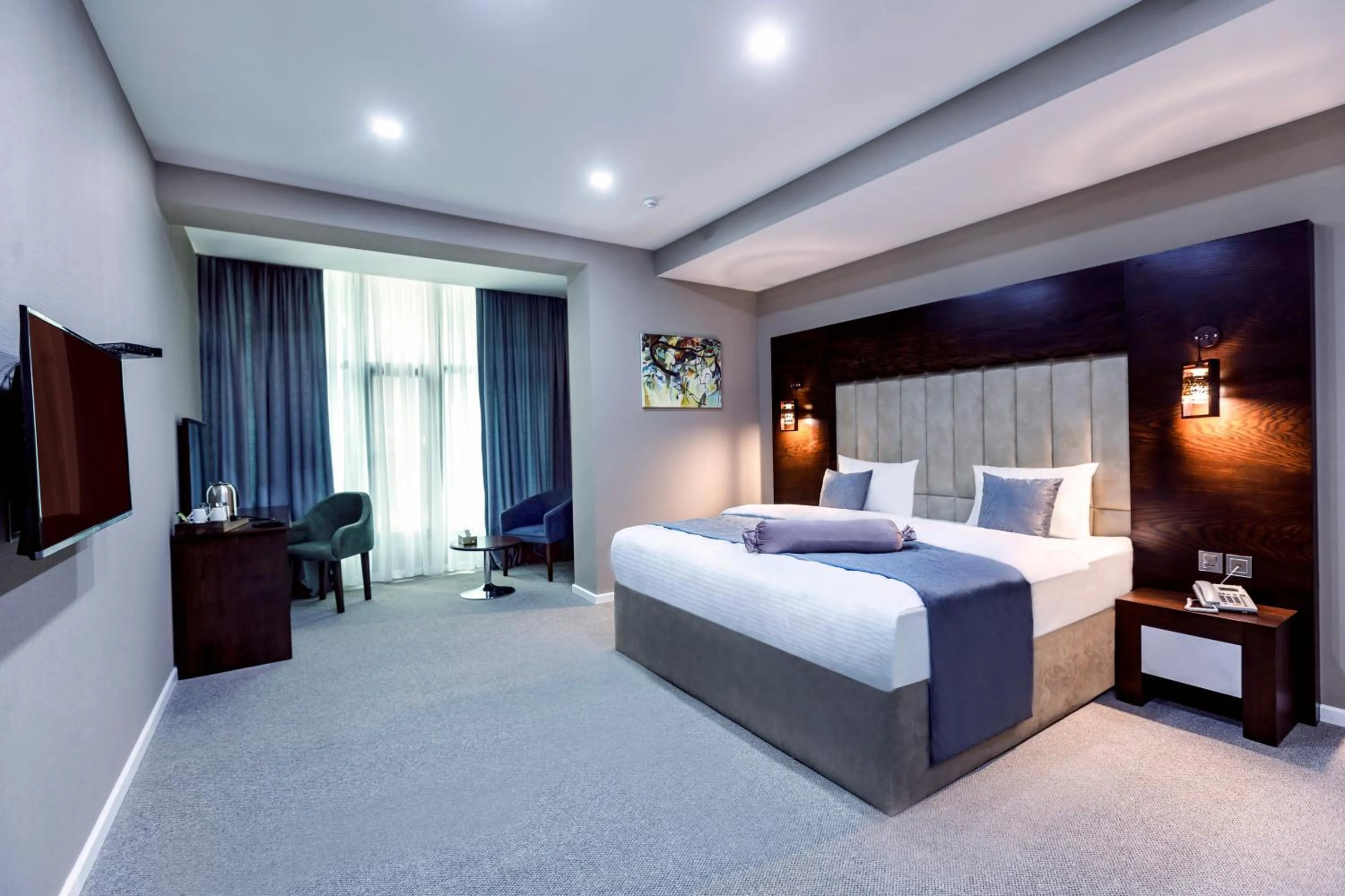 Bed in Parallel Hotel