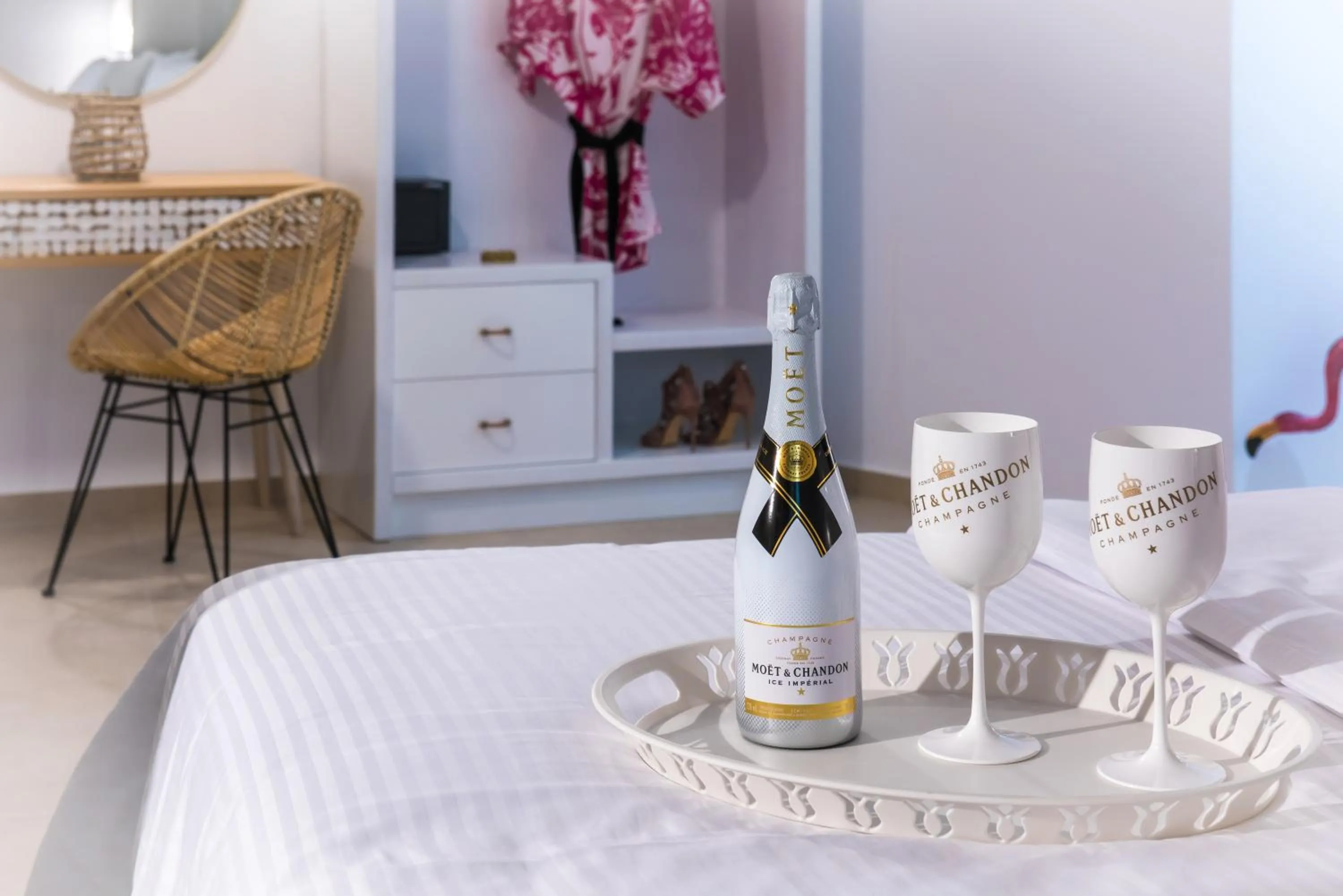 Bedroom, Bed in Sarpidon Apartments