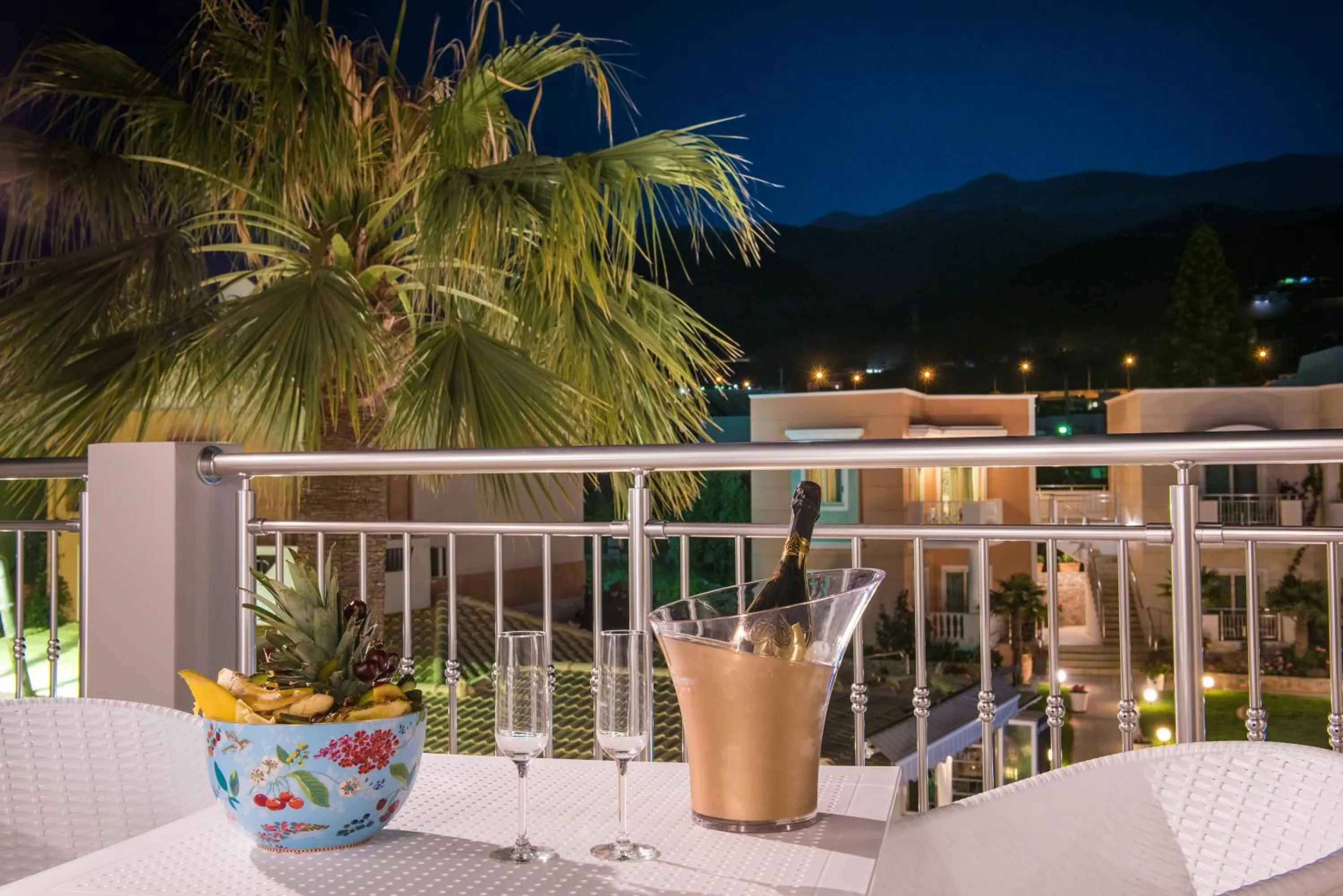 Balcony/Terrace in Sarpidon Apartments