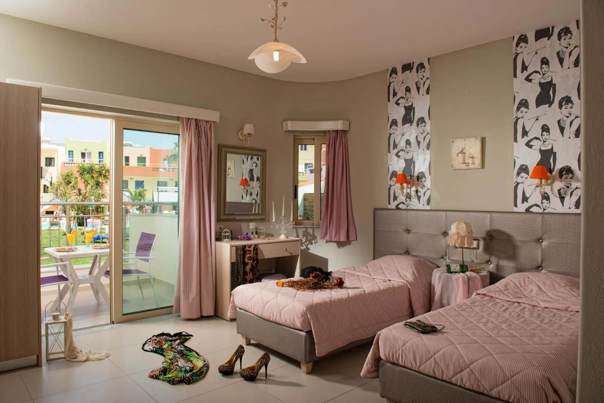 Bedroom, Bed in Sarpidon Apartments