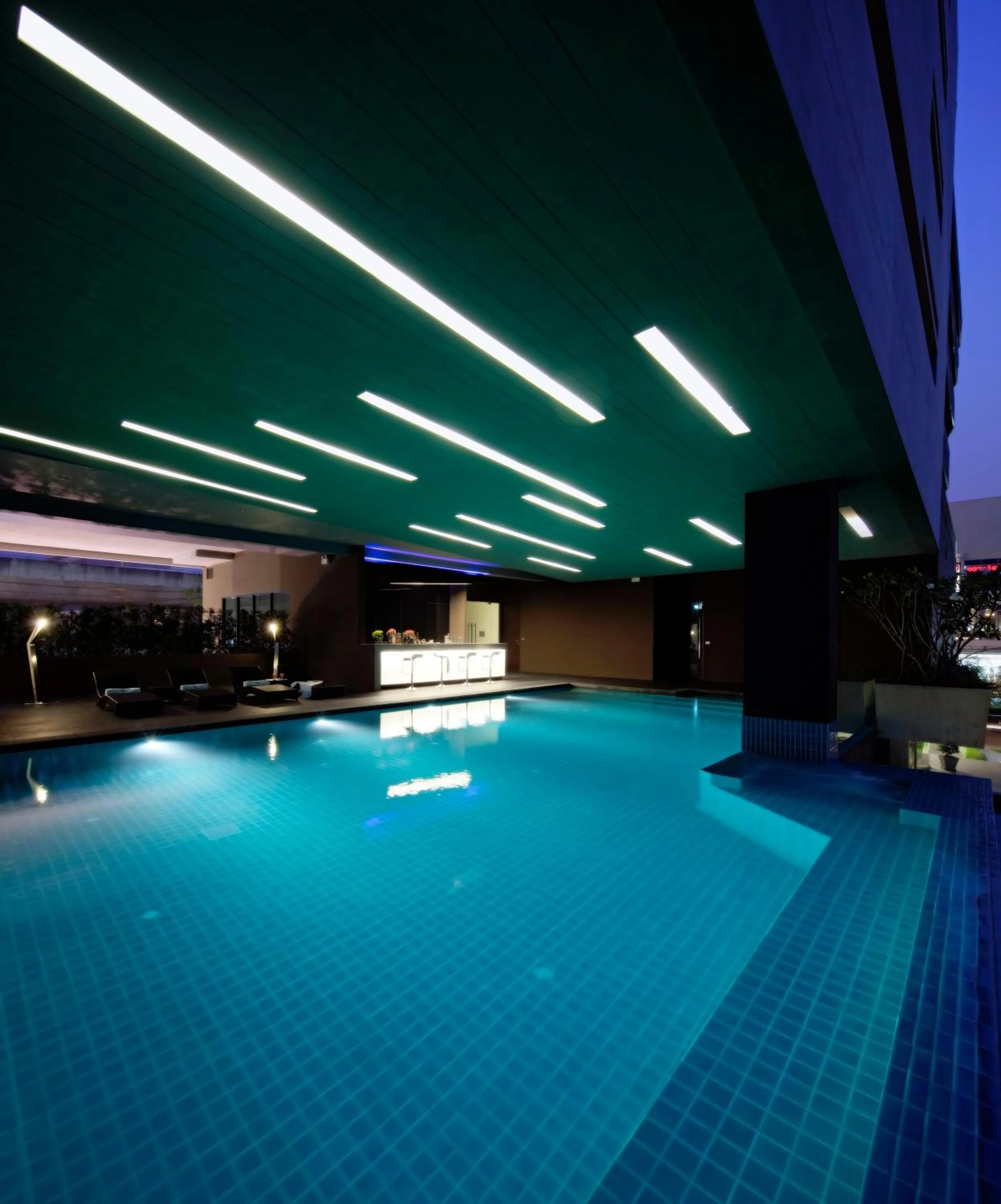 Swimming pool in Nine Forty One Hotel