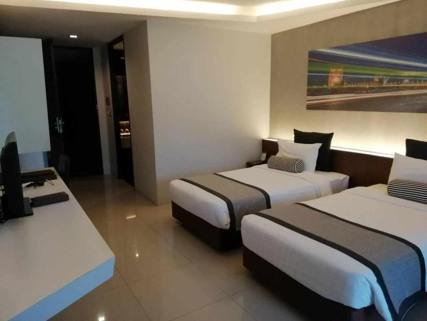 Property building, Bed in Nine Forty One Hotel